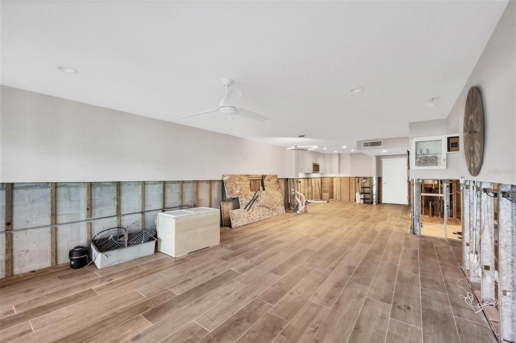 Sarasota, Florida, 34236, United States, 2 Bedrooms Bedrooms, ,2 BathroomsBathrooms,Residential,For Sale,1743454