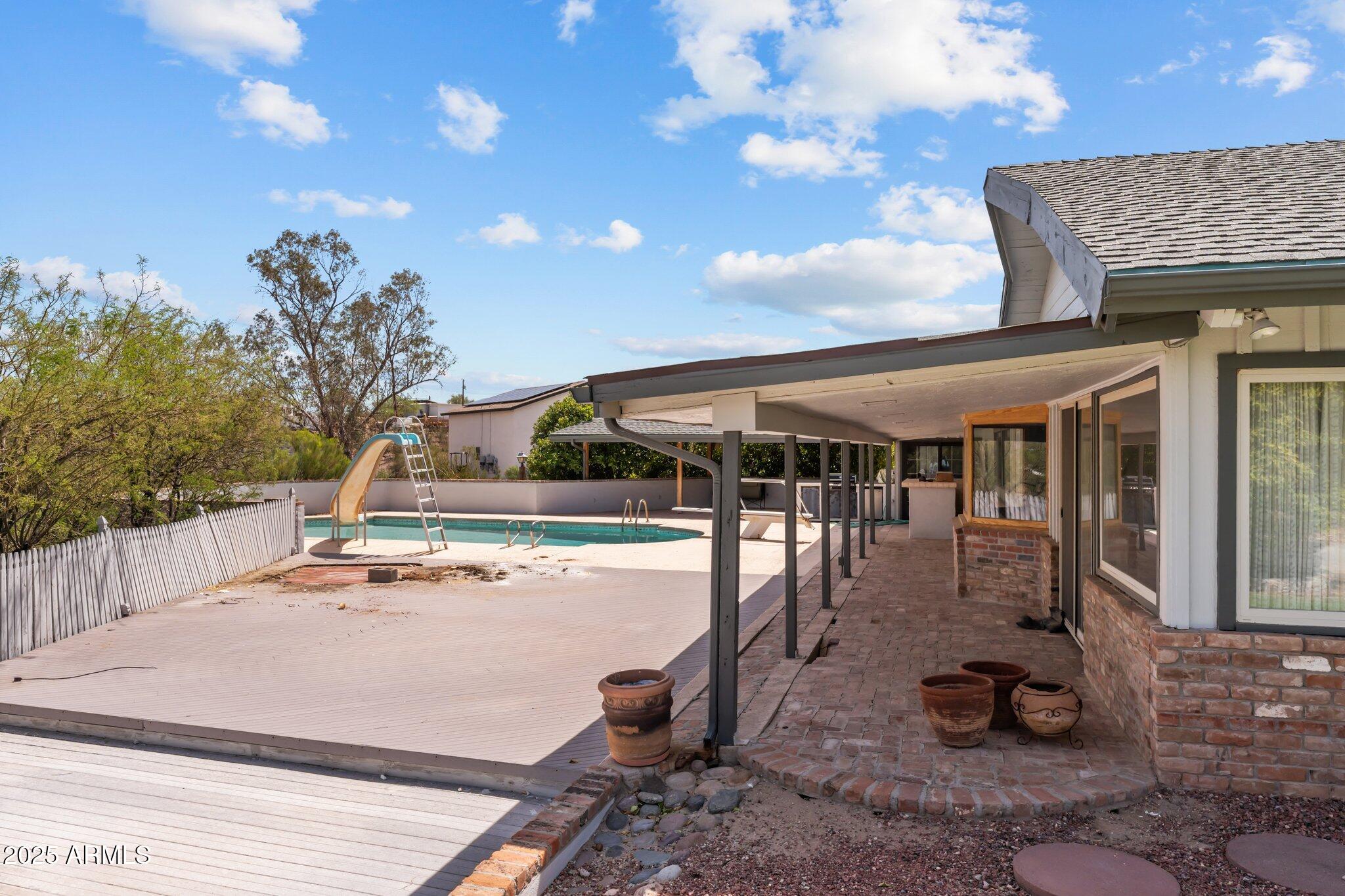 Wickenburg, Arizona, 85390, United States, 4 Bedrooms Bedrooms, ,3 BathroomsBathrooms,Residential,For Sale,1973921