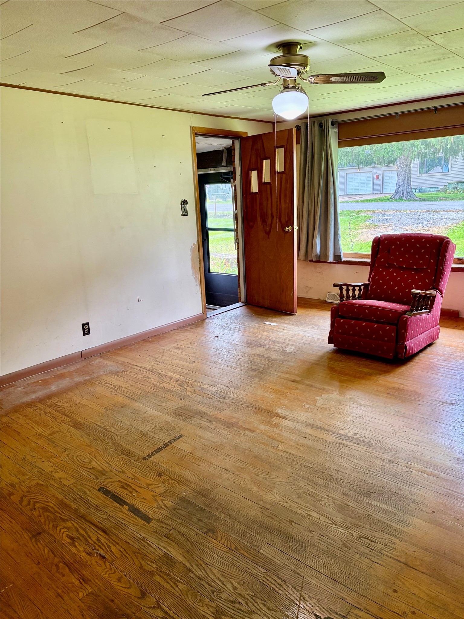 Dynes Ave, Erie, PA 16510 #1