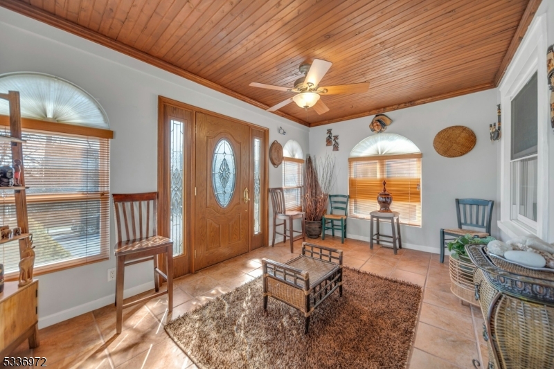 West Orange Twp., New Jersey, 07052, United States, 6 Bedrooms Bedrooms, ,4 BathroomsBathrooms,Residential,For Sale,1934575