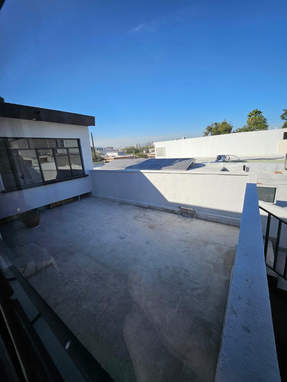 Monterrey, Nuevo León, 64000, Mexico, 6 Bedrooms Bedrooms, ,4 BathroomsBathrooms,Residential,For Sale,1997199