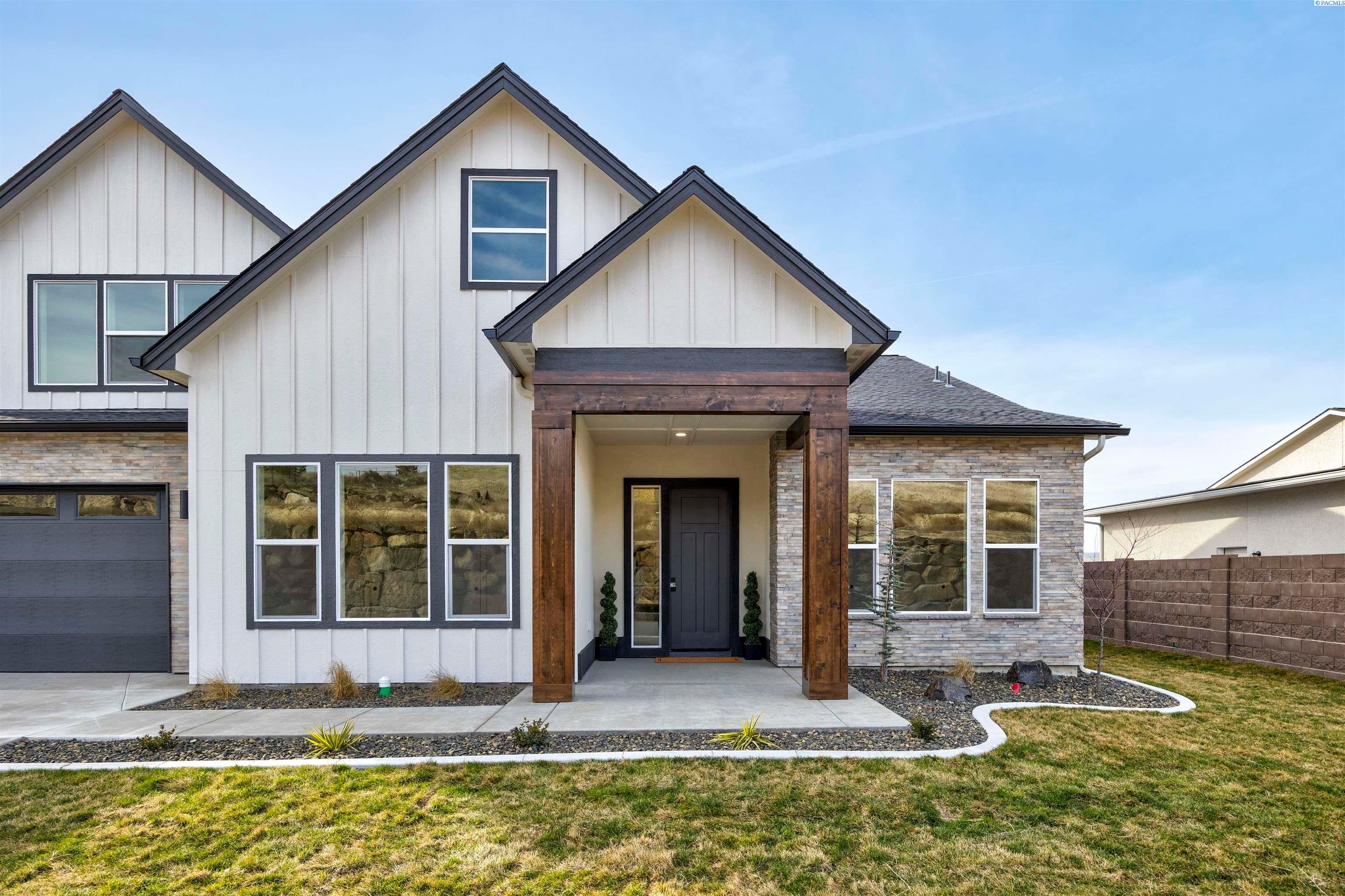 Kennewick, Washington, 99338, United States, 4 Bedrooms Bedrooms, ,4 BathroomsBathrooms,Residential,For Sale,2023232