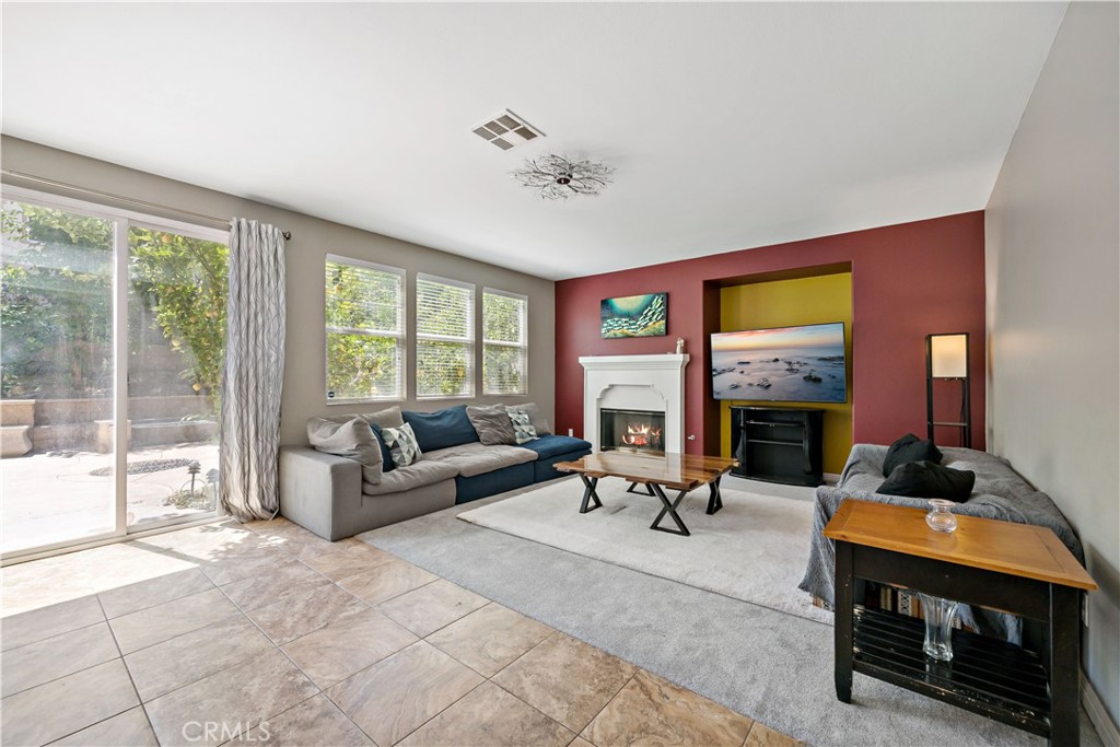 Lake Elsinore, California, 92530, United States, 5 Bedrooms Bedrooms, ,3 BathroomsBathrooms,Residential,For Sale,1974477