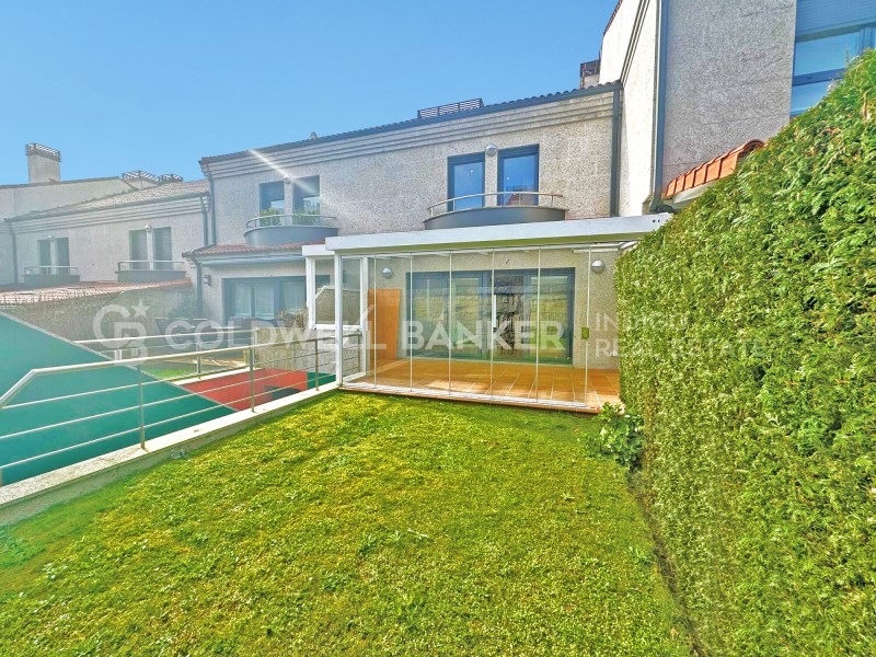 Pontevedra, Vigo, Castrelos - S?rdoma, S?rdoma Pon, Vigo, Galicia, ES, 4 Bedrooms Bedrooms, ,4 BathroomsBathrooms,Residential,For Sale,Pontevedra, Vigo, Castrelos - S?rdoma, S?rdoma Pon,1479301