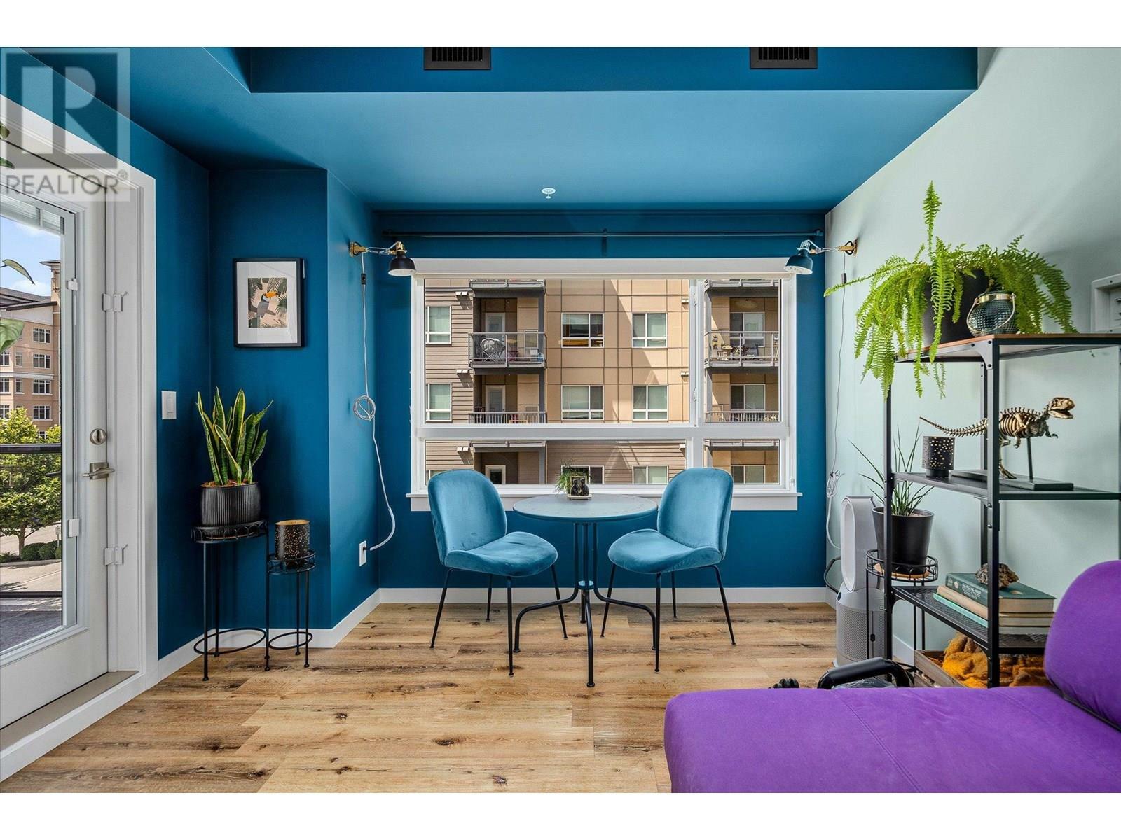 KELOWNA, British Columbia, V1V 2E6, CA, 2 Bedrooms Bedrooms, ,2 BathroomsBathrooms,Residential,For Sale,1961044