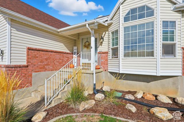 Riverdale, Utah, 84405, United States, 5 Bedrooms Bedrooms, ,3 BathroomsBathrooms,Residential,For Sale,1978780