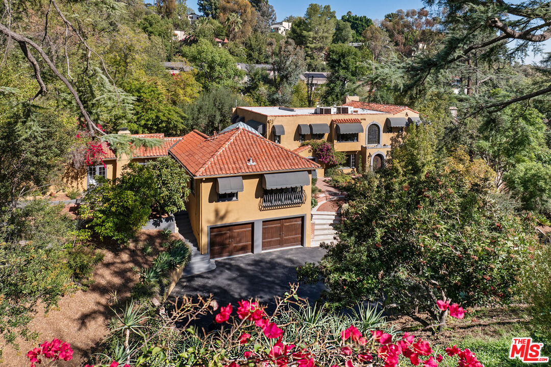 Los Angeles, California, 90065, United States, 5 Bedrooms Bedrooms, ,5 BathroomsBathrooms,Residential,For Sale,1987720