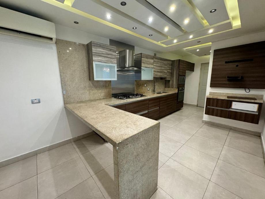 SIN CALLE, Monterrey, Nuevo León, 64619, Mexico, 3 Bedrooms Bedrooms, ,5 BathroomsBathrooms,Residential,For Sale,SIN CALLE,1671909