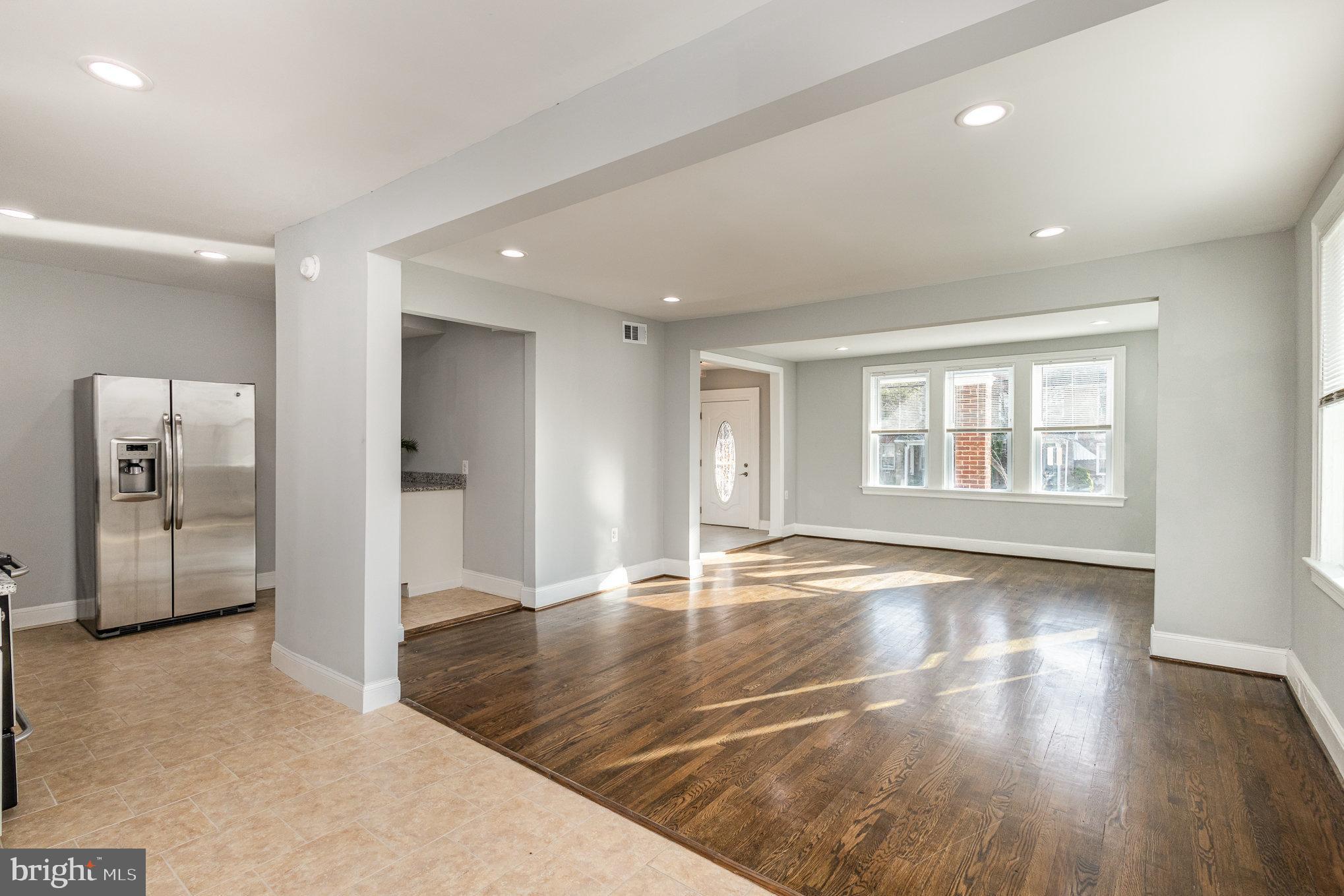 Washington, District of Columbia, 20011, United States, 3 Bedrooms Bedrooms, ,2 BathroomsBathrooms,Residential,For Sale,1999307