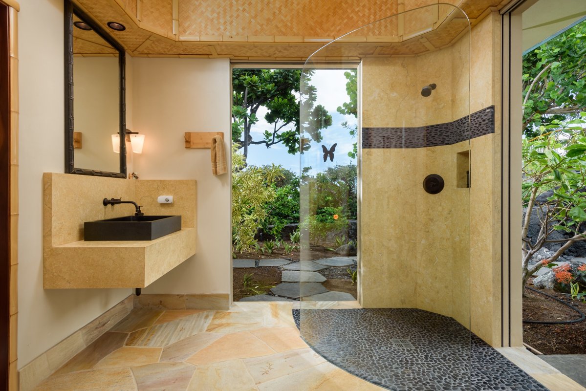 Kailua-Kona, Hawaii, 96740, United States, 8 Bedrooms Bedrooms, ,13 BathroomsBathrooms,Residential,For Sale,1998870