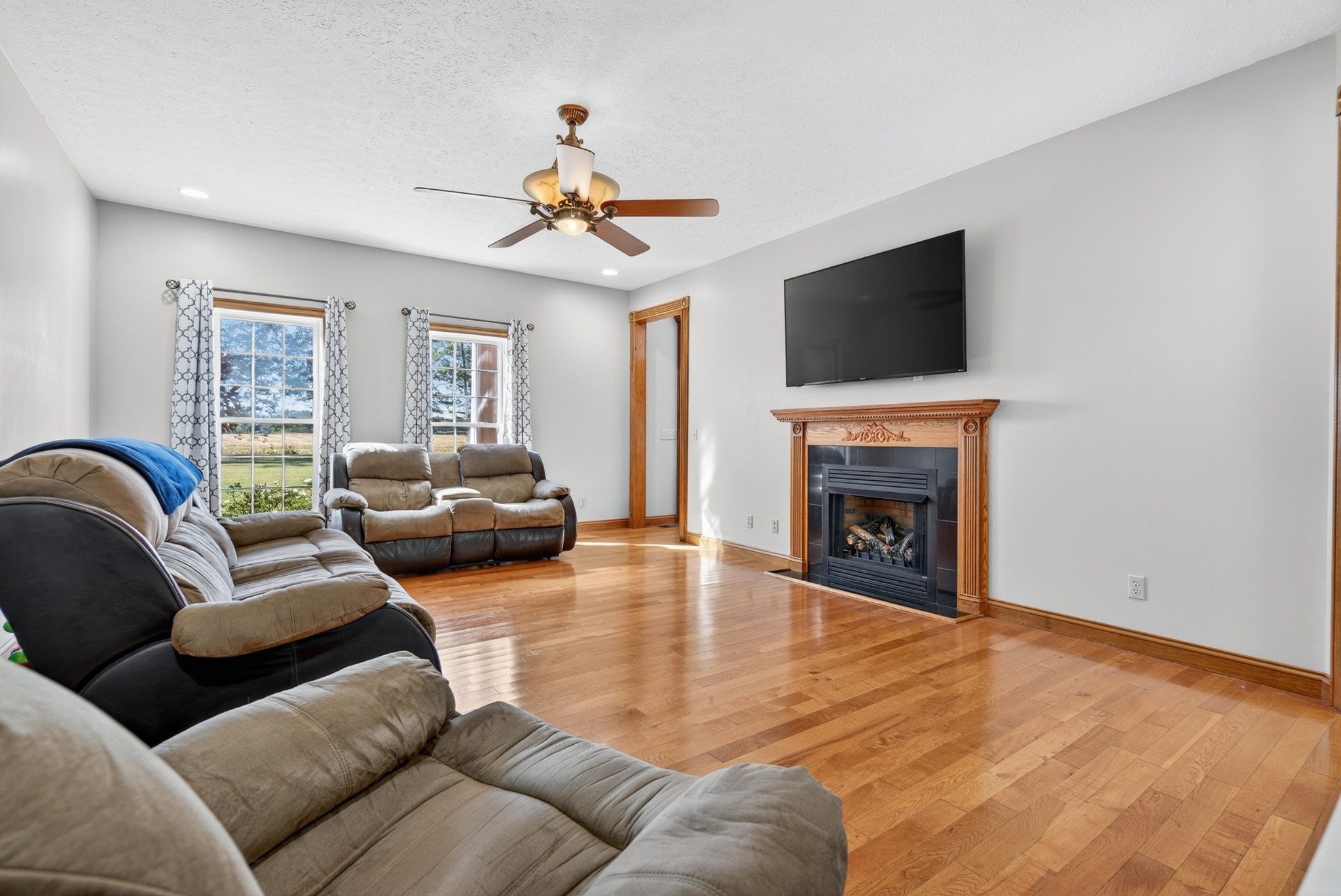 Puryear, Tennessee, 38251, United States, 4 Bedrooms Bedrooms, ,4 BathroomsBathrooms,Residential,For Sale,1981229