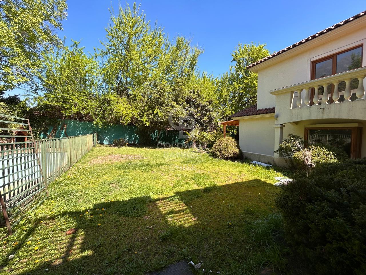 La Reina, Chile, 3 Bedrooms Bedrooms, ,3 BathroomsBathrooms,Residential,For Sale,1967571