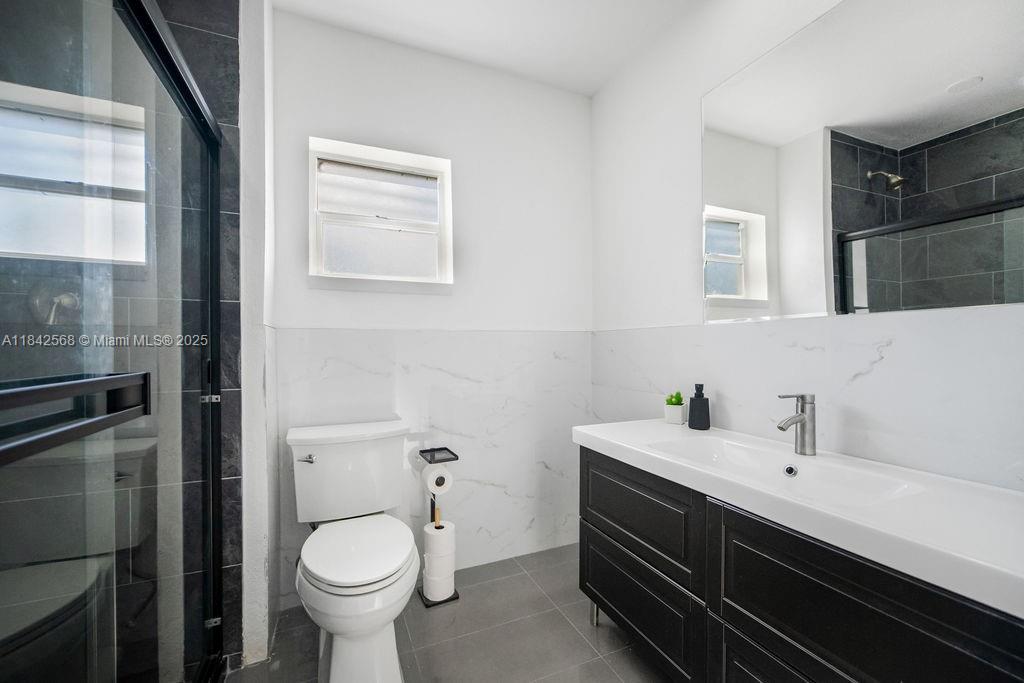 Miami, Florida, 33155, United States, 4 Bedrooms Bedrooms, ,3 BathroomsBathrooms,Residential,For Sale,1897707