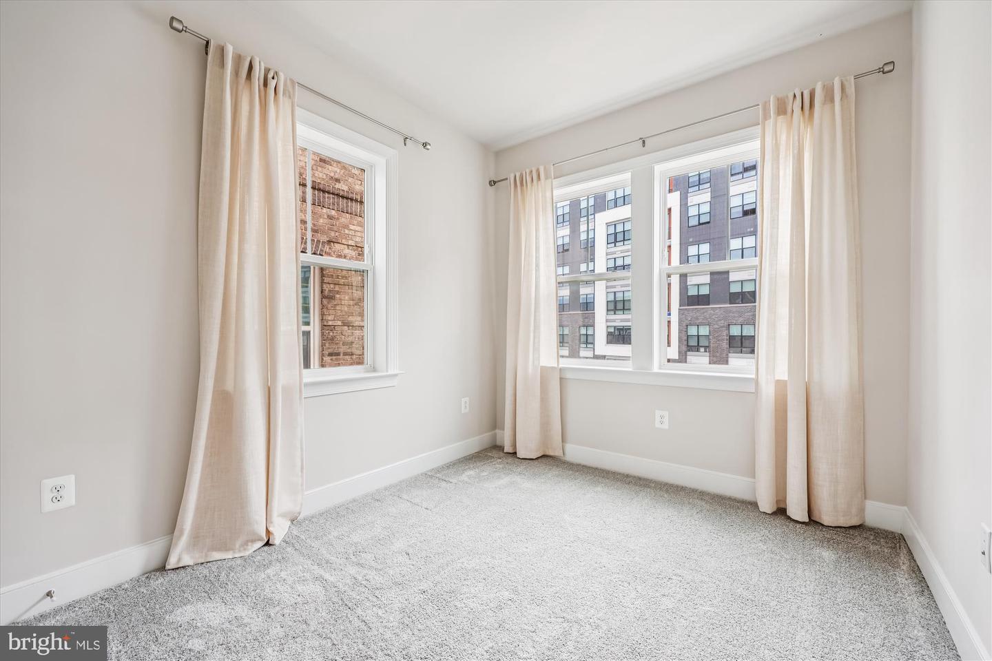 Gaithersburg, Maryland, 20878, United States, 4 Bedrooms Bedrooms, ,5 BathroomsBathrooms,Residential,For Sale,1949694