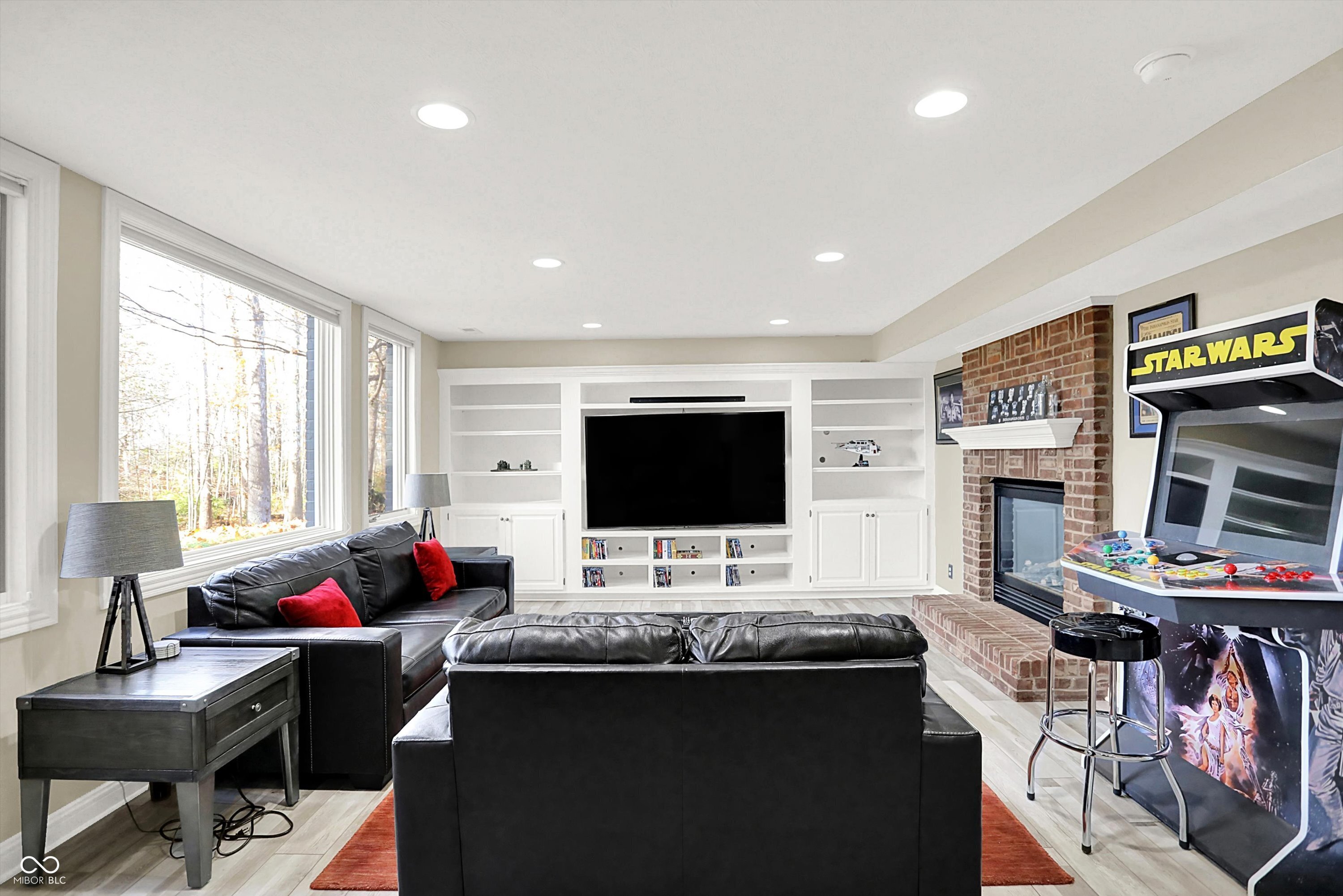 Fishers, Indiana, 46037, United States, 6 Bedrooms Bedrooms, ,5 BathroomsBathrooms,Residential,For Sale,1992348