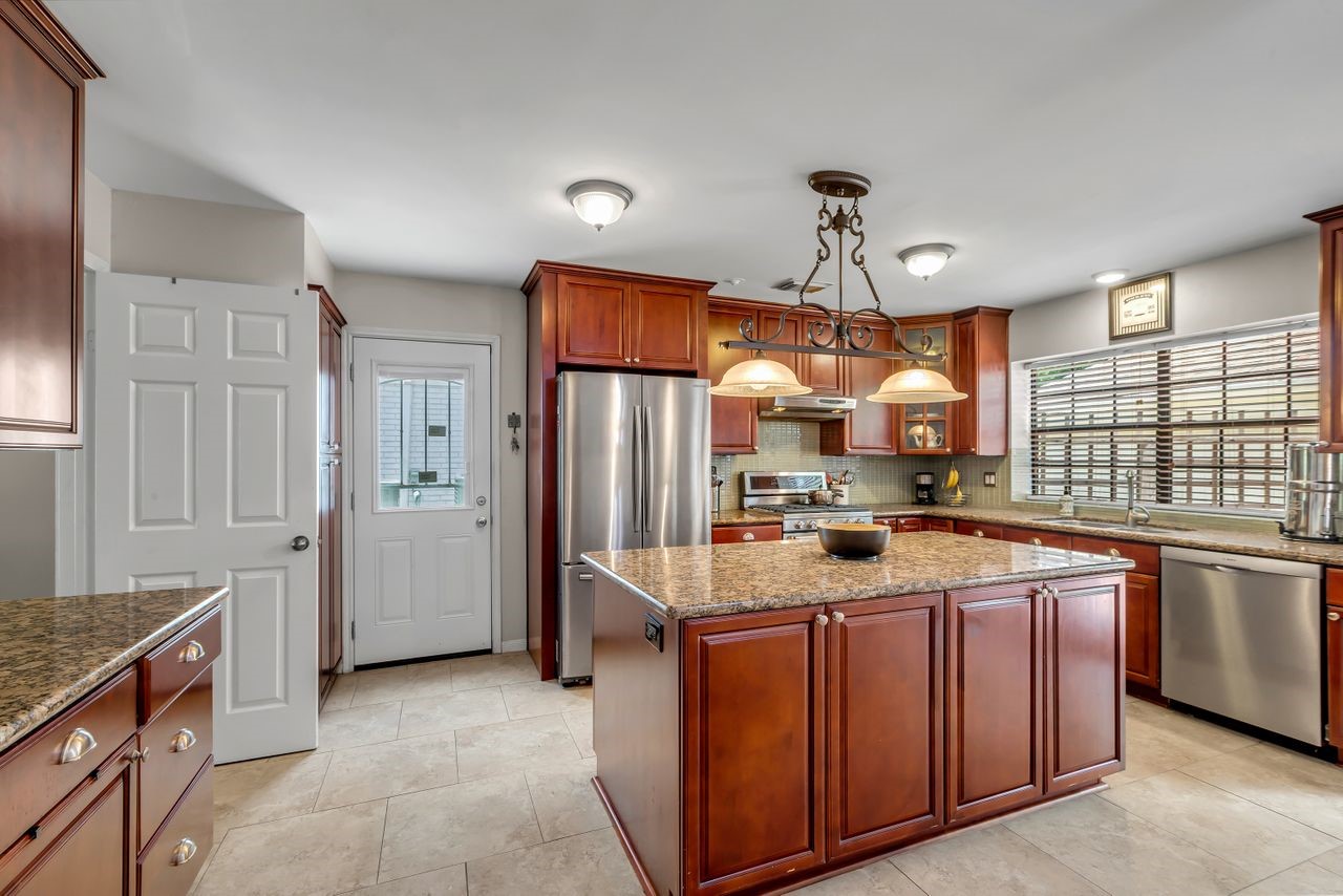 The Woodlands, Texas, 77381, United States, 4 Bedrooms Bedrooms, ,3 BathroomsBathrooms,Residential,For Sale,1933058