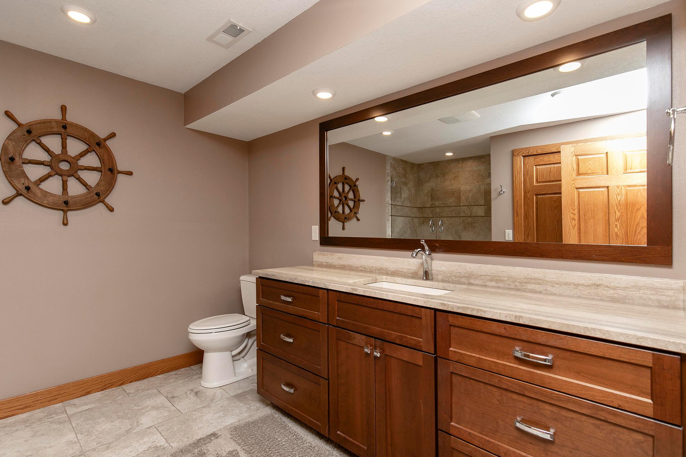 Jewell, Iowa, 50130, United States, 3 Bedrooms Bedrooms, ,4 BathroomsBathrooms,Residential,For Sale,1922792