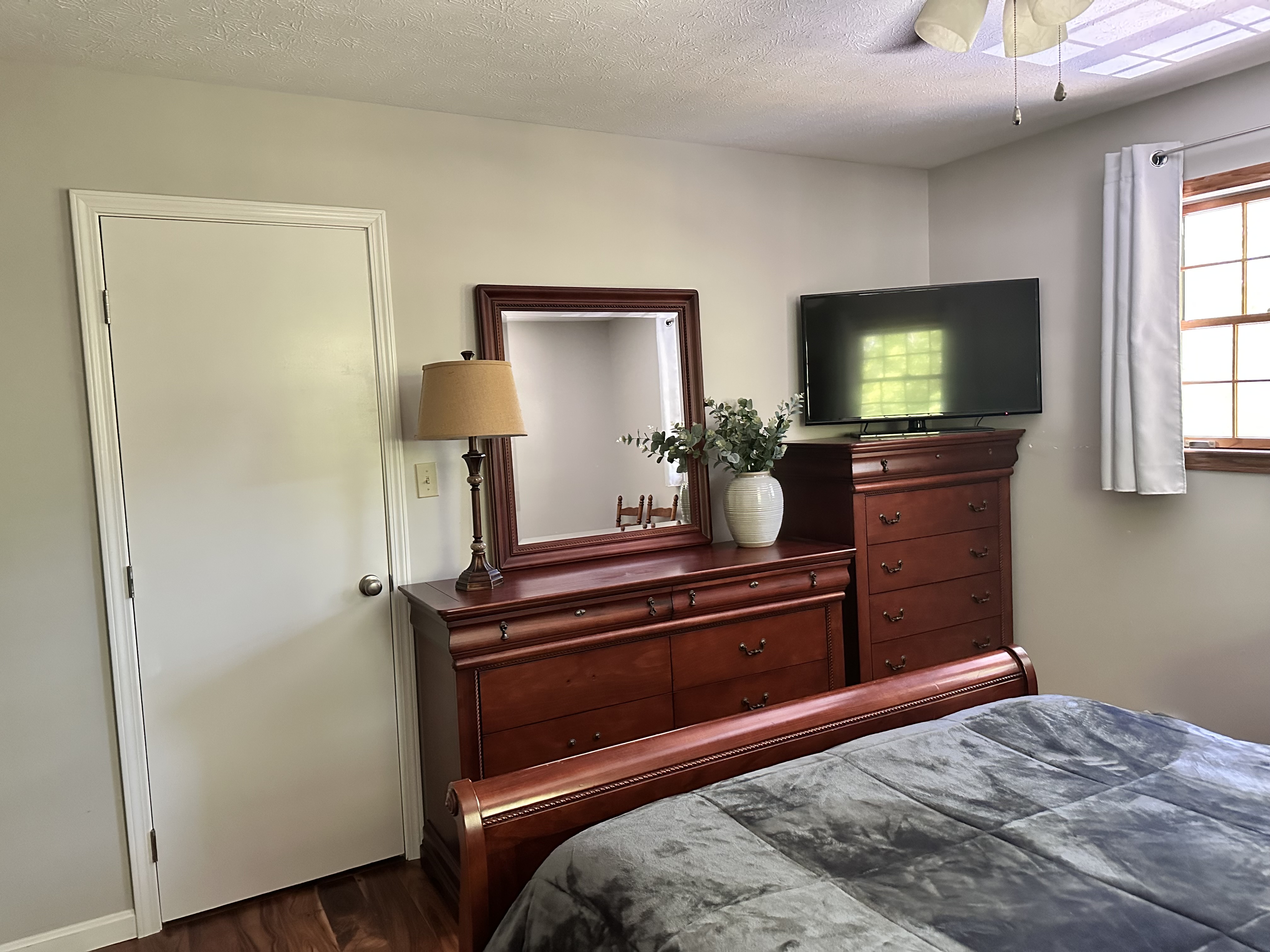 Shepherdsville, Kentucky, 40165, United States, 3 Bedrooms Bedrooms, ,2 BathroomsBathrooms,Residential,For Sale,1944660