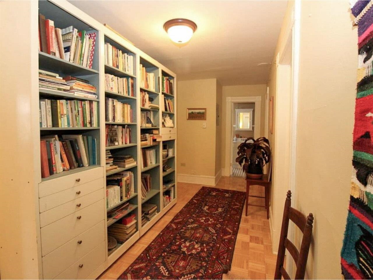 Burlington, Vermont, 05401, United States, 5 Bedrooms Bedrooms, ,2 BathroomsBathrooms,Residential,For Sale,1940886