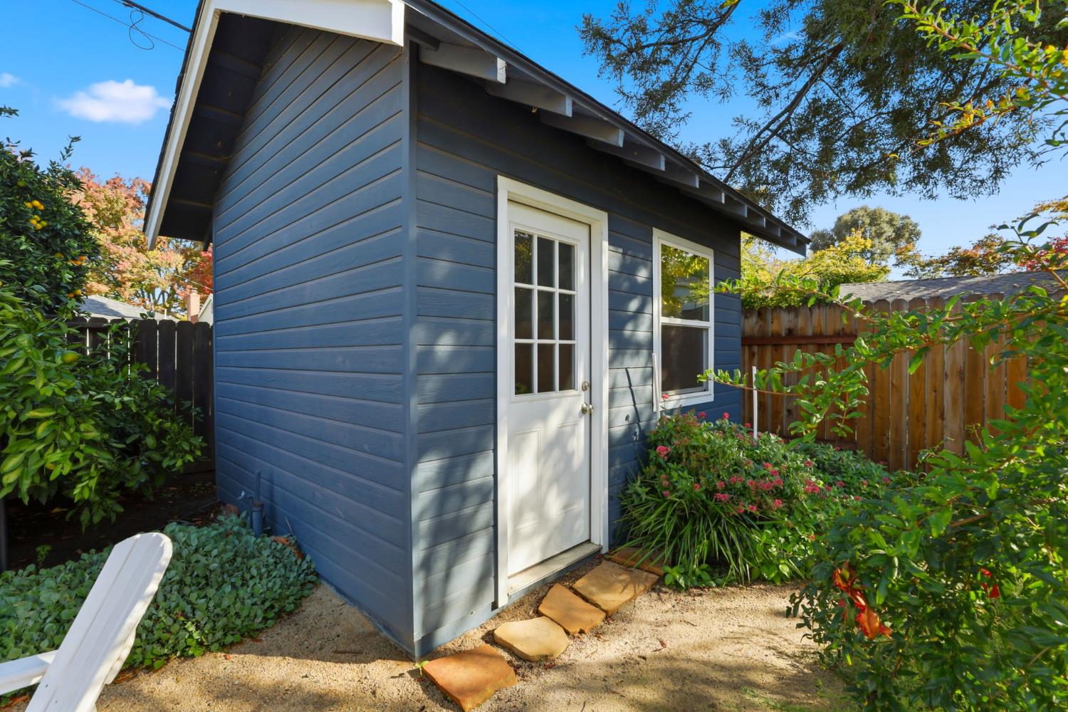 Sacramento, California, 95818, United States, 3 Bedrooms Bedrooms, ,1 BathroomBathrooms,Residential,For Sale,1989642