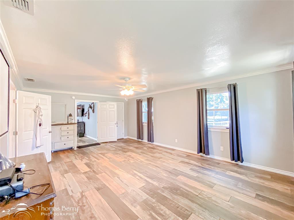Clyde, Texas, 79510, United States, 3 Bedrooms Bedrooms, ,2 BathroomsBathrooms,Residential,For Sale,1898763