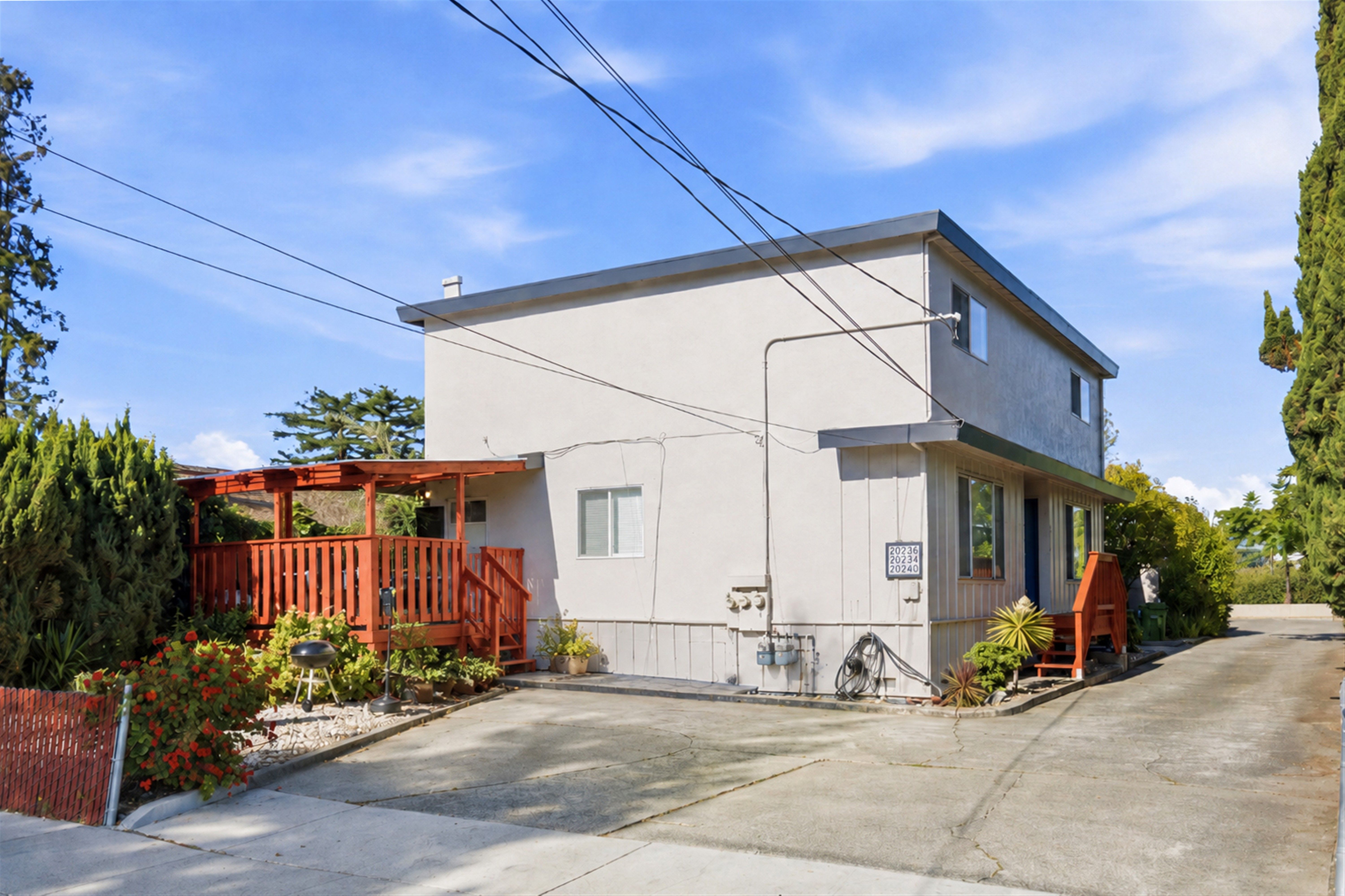  Rare Castro Valley Triplex Opportunity with Vacant Unit - 物件實景