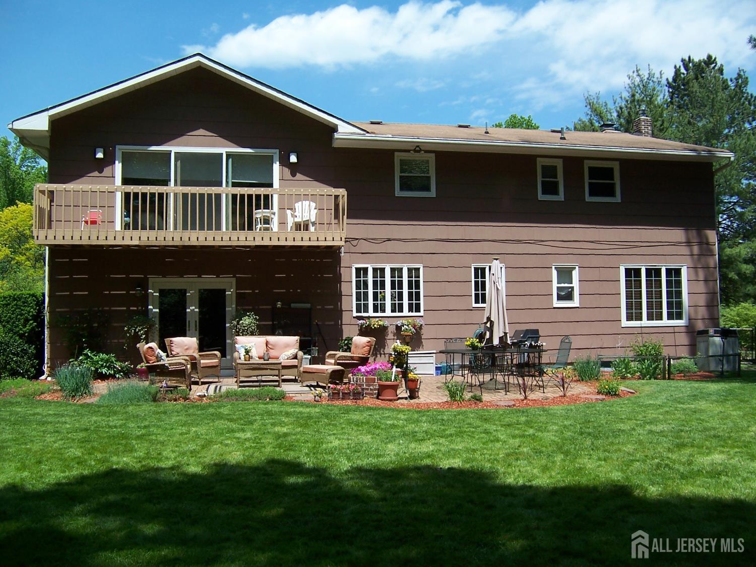 East Brunswick, New Jersey, 08816, United States, 5 Bedrooms Bedrooms, ,5 BathroomsBathrooms,Residential,For Sale,1850220