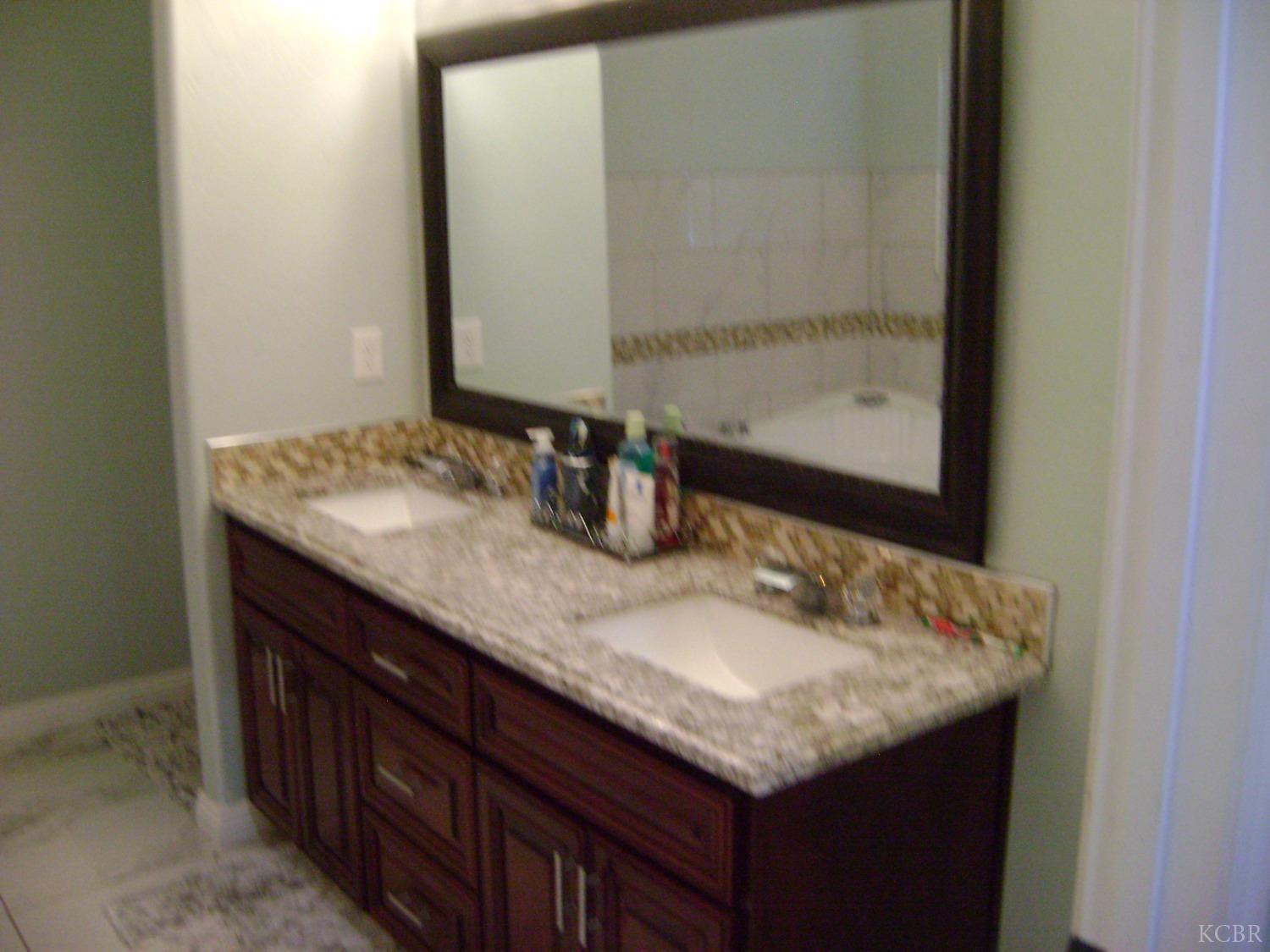 Corcoran, California, 93212, United States, 4 Bedrooms Bedrooms, ,2 BathroomsBathrooms,Residential,For Sale,1977872