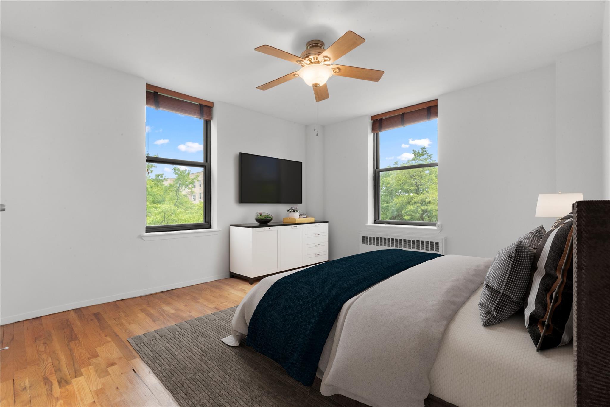 New York (Manhattan), New York, 10040, United States, 2 Bedrooms Bedrooms, ,2 BathroomsBathrooms,Residential,For Sale,1837664