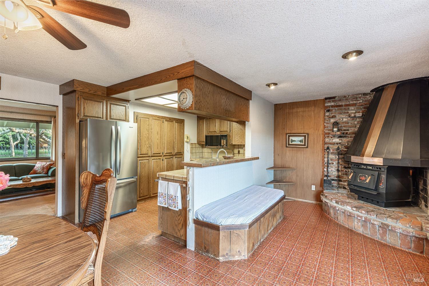 Sonoma, California, 95476, United States, 3 Bedrooms Bedrooms, ,2 BathroomsBathrooms,Residential,For Sale,1798326