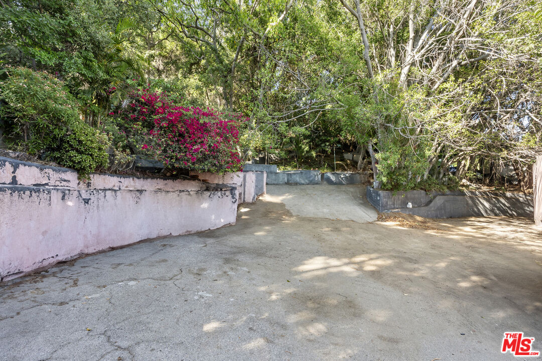 Los Angeles, California, 90046, United States, ,Land,For Sale,1891121