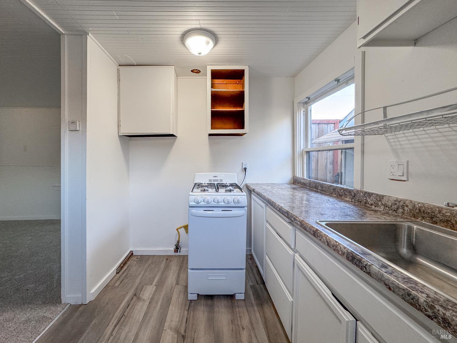 Santa Rosa, California, 95404, United States, 3 Bedrooms Bedrooms, ,2 BathroomsBathrooms,Residential,For Sale,1974780