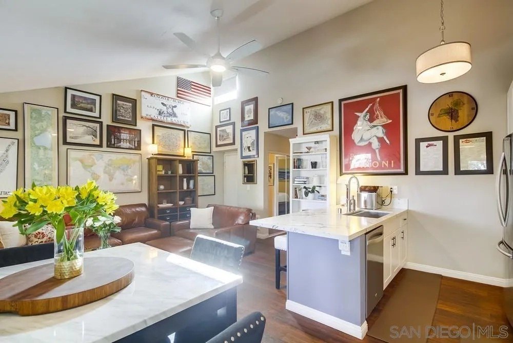 San Diego, California, 92122, United States, 1 Bedroom Bedrooms, ,1 BathroomBathrooms,Residential,For Sale,1991201