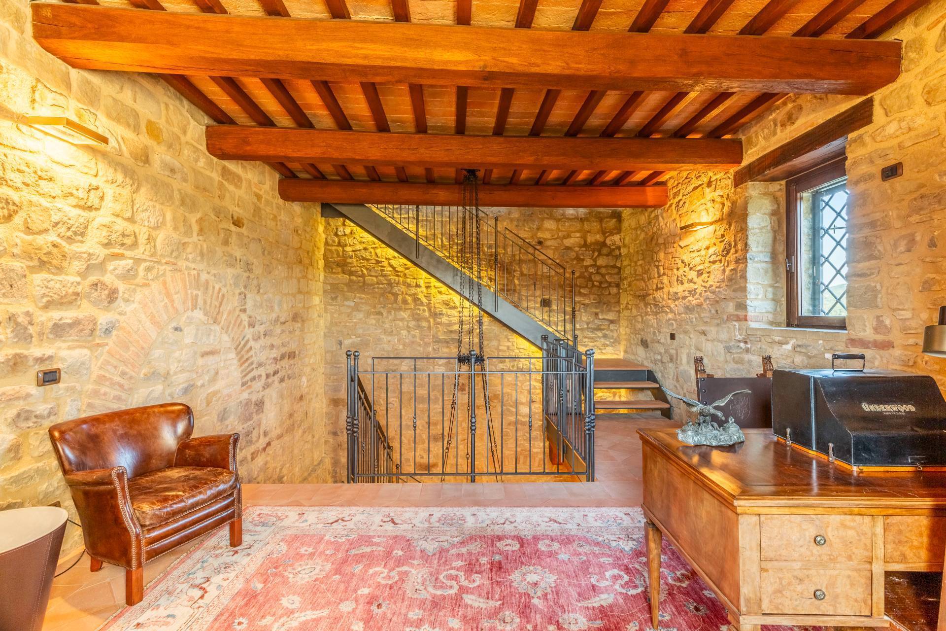 Perugia, Perugia, 06100, IT, 4 Bedrooms Bedrooms, ,5 BathroomsBathrooms,Residential,For Sale,1730390