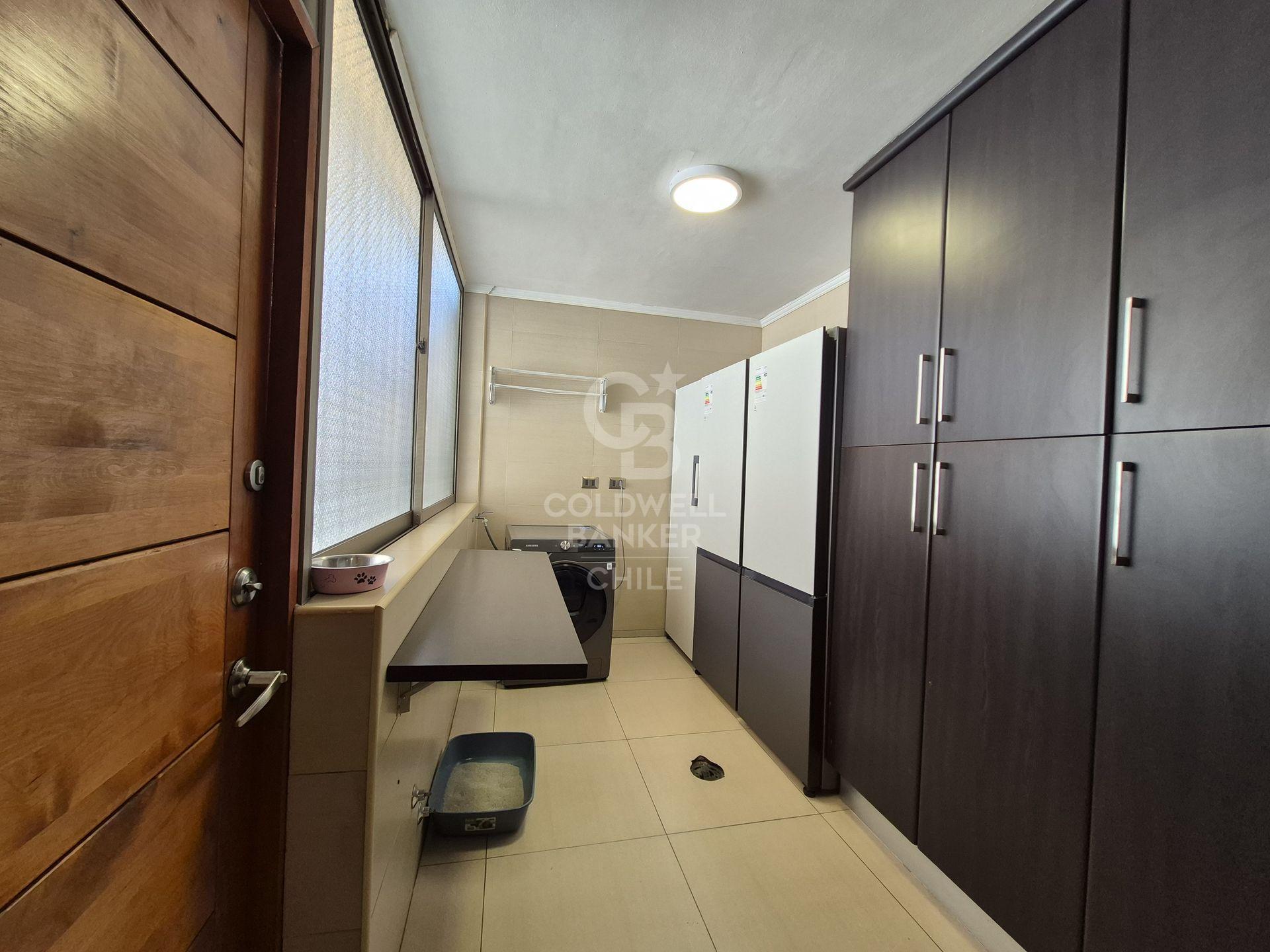 Providencia, Chile, 7 Bedrooms Bedrooms, ,4 BathroomsBathrooms,Residential,For Sale,1743964