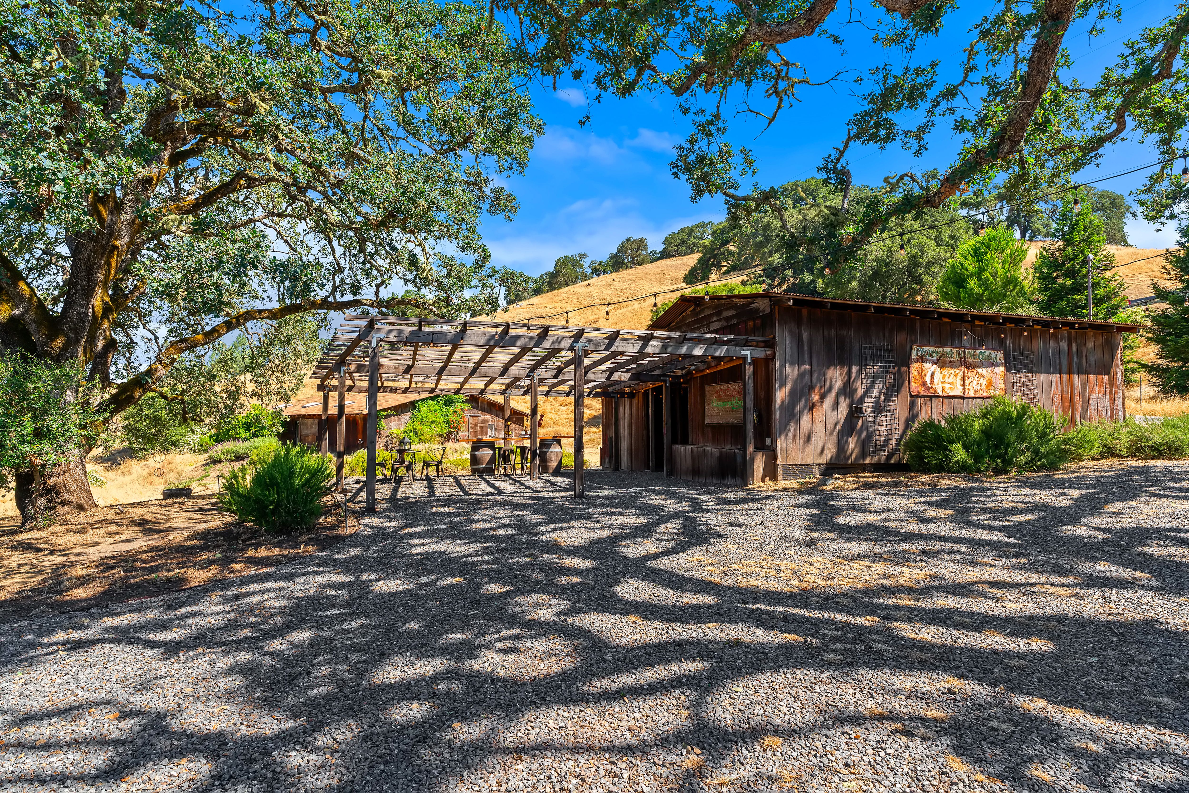  Exceptional Estate Perched On Over 11± Private Acres - 物件實景