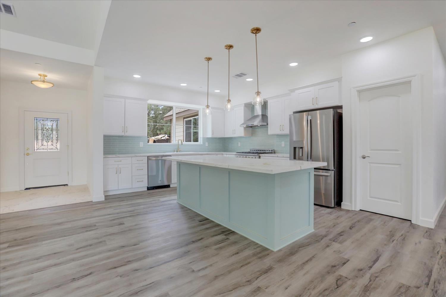 Grass Valley, California, 95949, United States, 4 Bedrooms Bedrooms, ,3 BathroomsBathrooms,Residential,For Sale,1905490