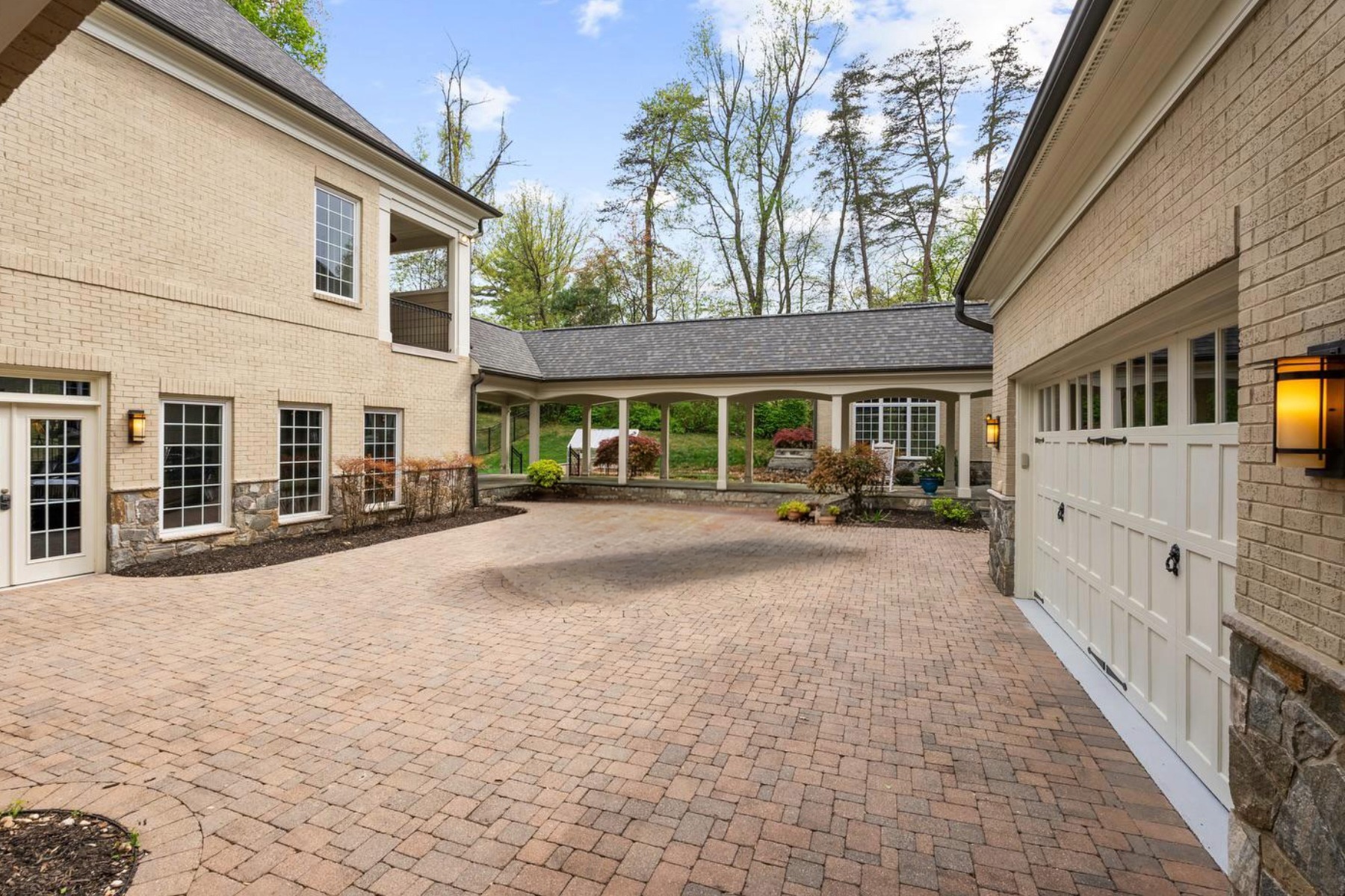  9111 Dara Lane, Great Falls, VA, 22066 - 物件實景
