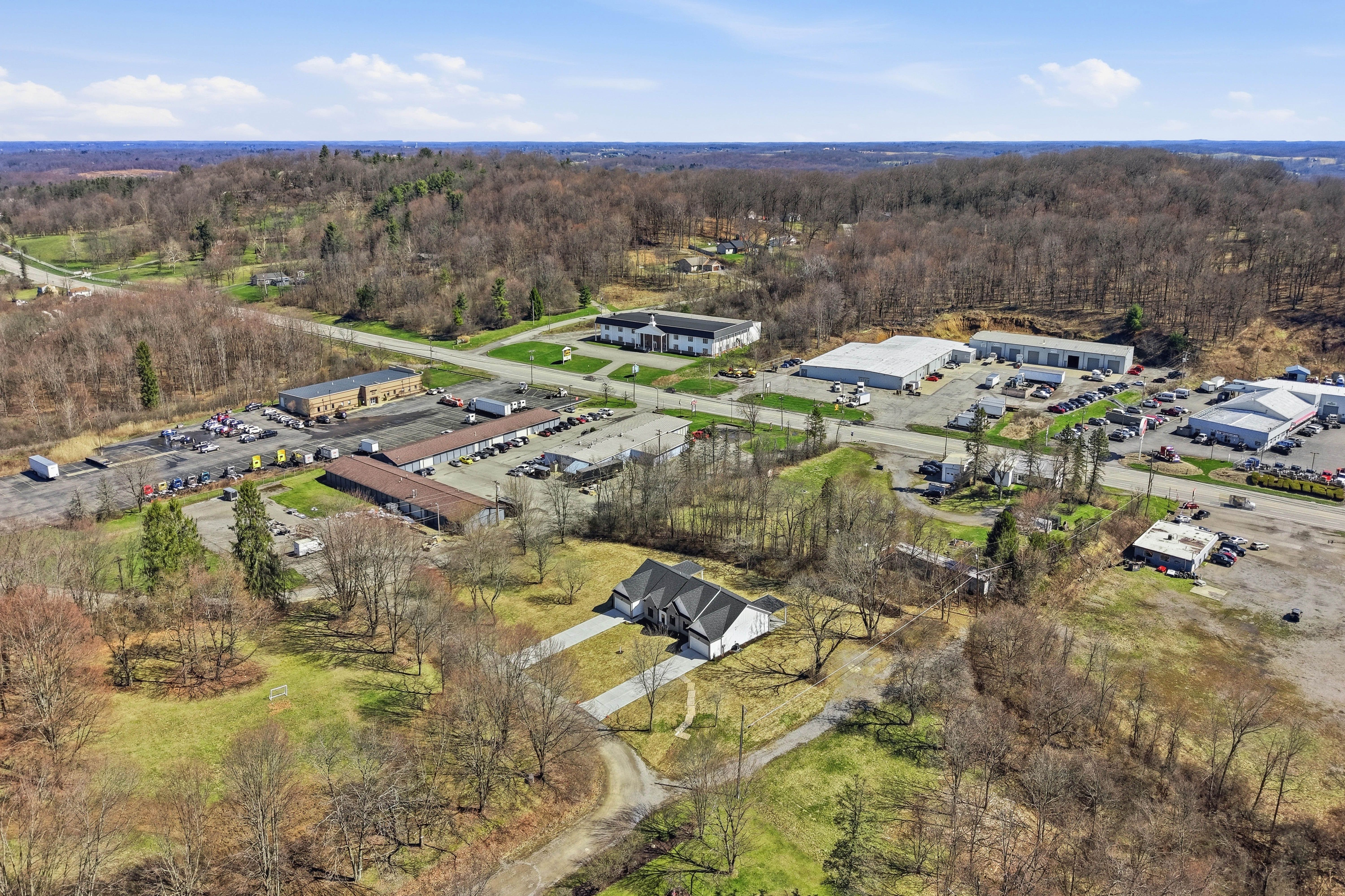  100-102 Huselton Drive - 物件實景