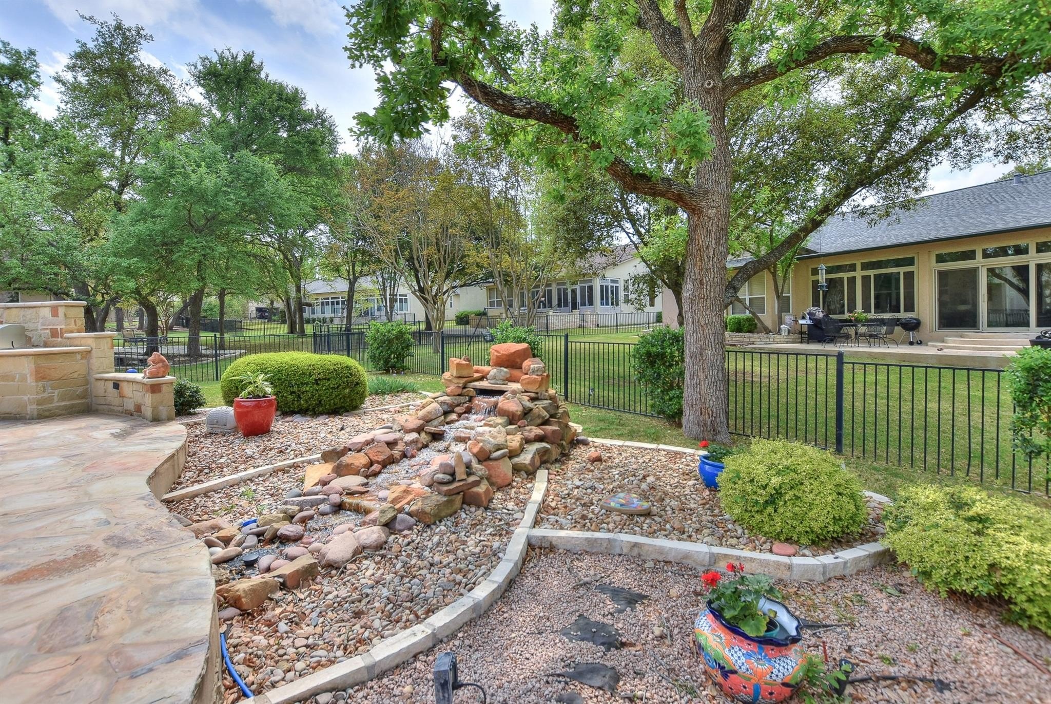 Georgetown, Texas, 78633, United States, 2 Bedrooms Bedrooms, ,2 BathroomsBathrooms,Residential,For Sale,1977670