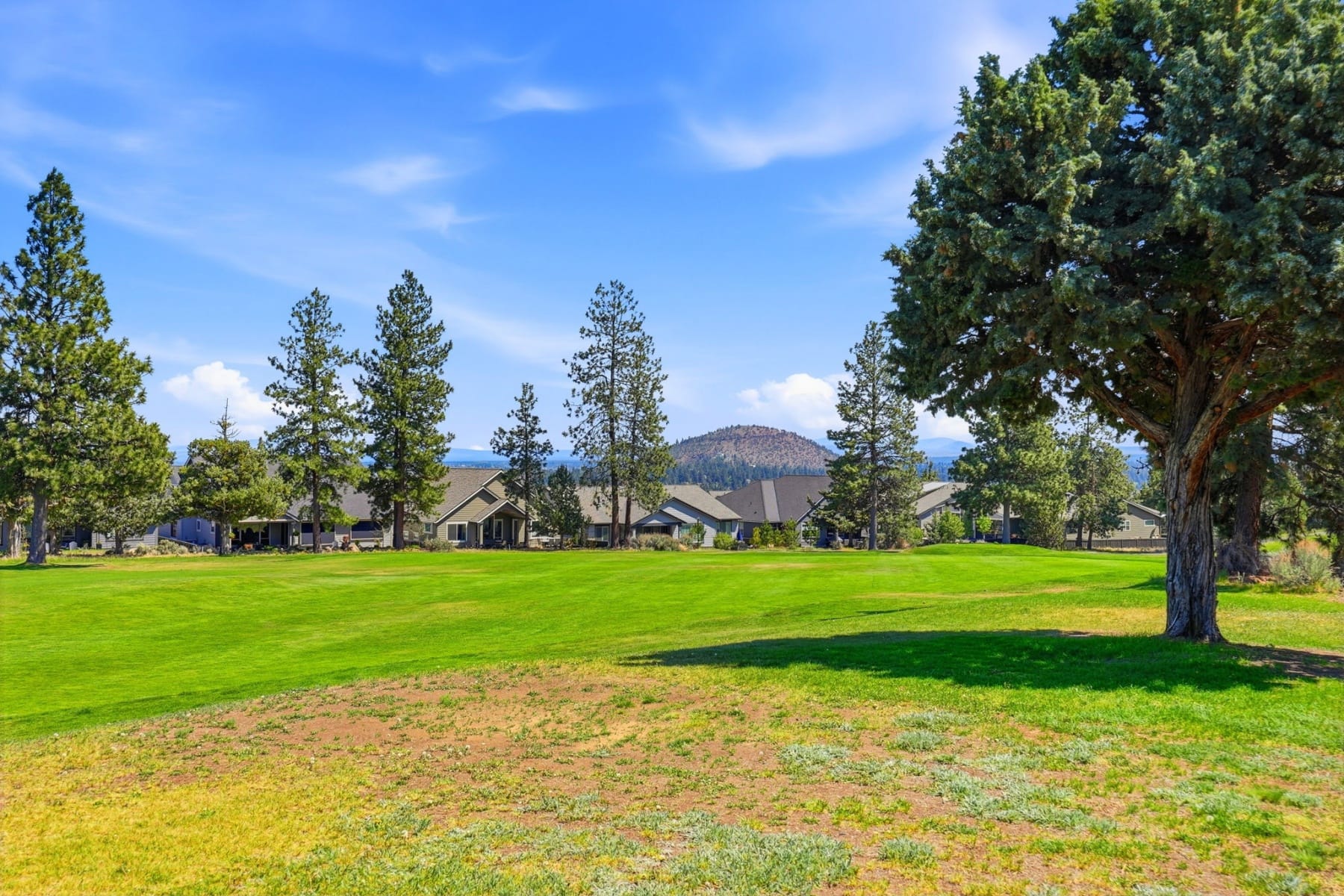  2964 NW Fairway Heights Drive Bend, OR 97703 - 物件實景