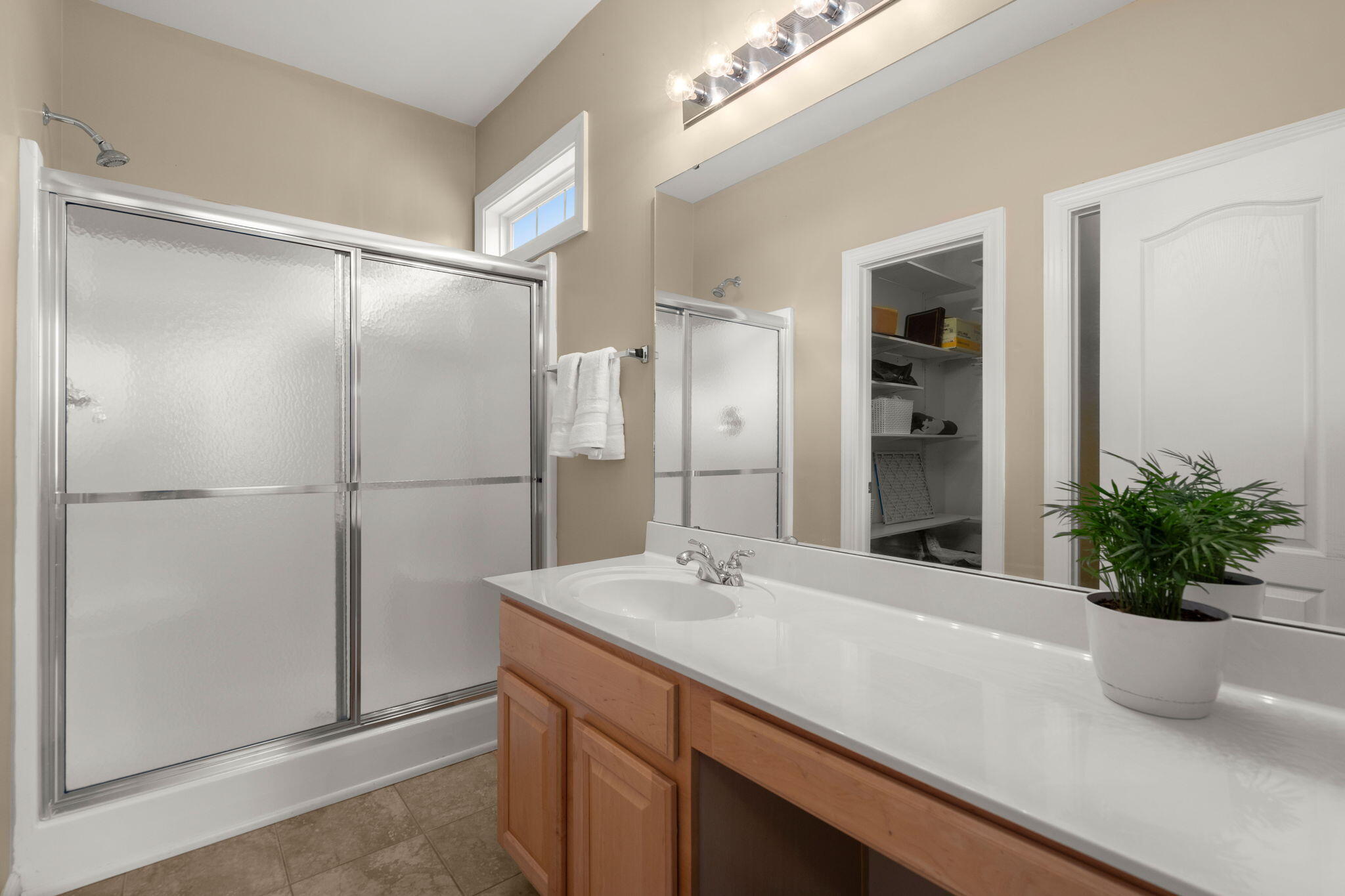 Mount Pleasant, South Carolina, 29466, United States, 4 Bedrooms Bedrooms, ,4 BathroomsBathrooms,Residential,For Sale,1827956