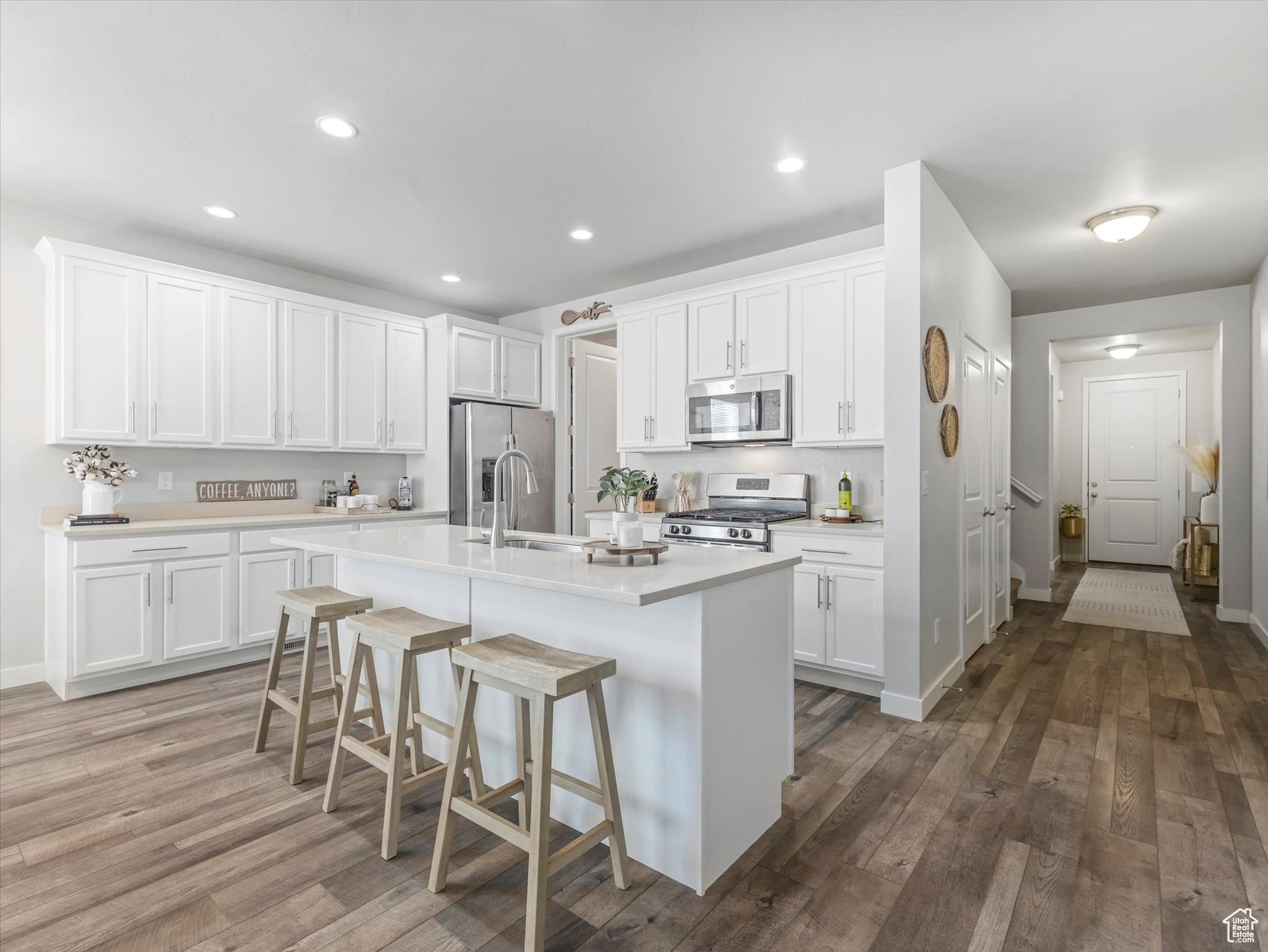 West Jordan, Utah, 84081, United States, 3 Bedrooms Bedrooms, ,3 BathroomsBathrooms,Residential,For Sale,1875821