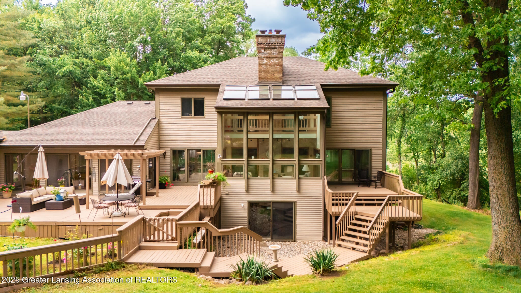 Okemos, Michigan, 48864, United States, 5 Bedrooms Bedrooms, ,5 BathroomsBathrooms,Residential,For Sale,1901350