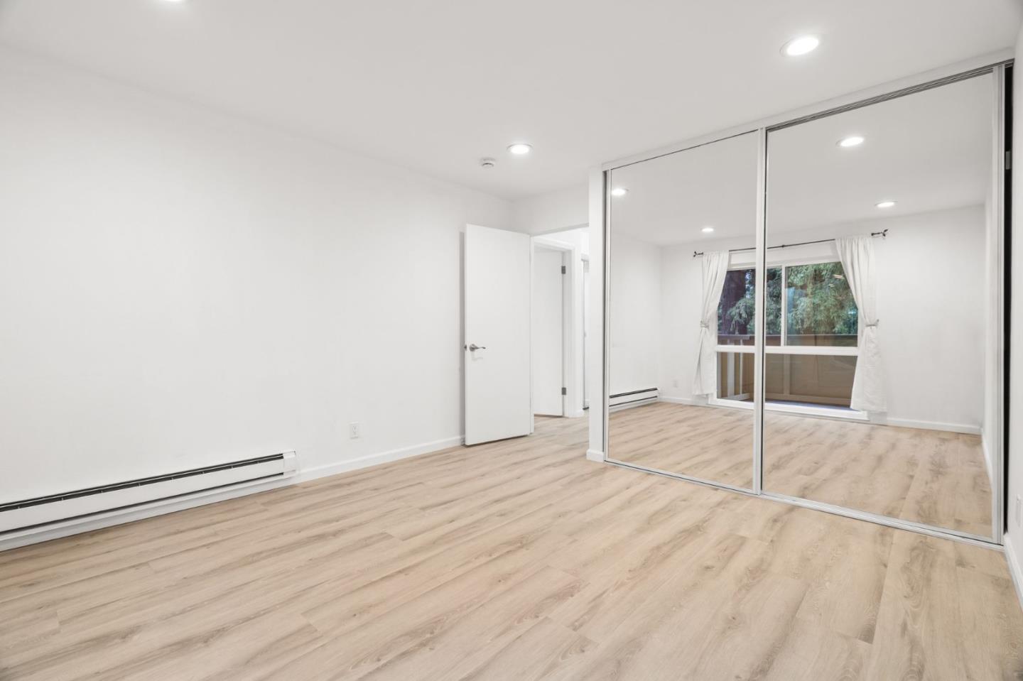 Mountain View, California, 94040, United States, 2 Bedrooms Bedrooms, ,2 BathroomsBathrooms,Residential,For Sale,1997525