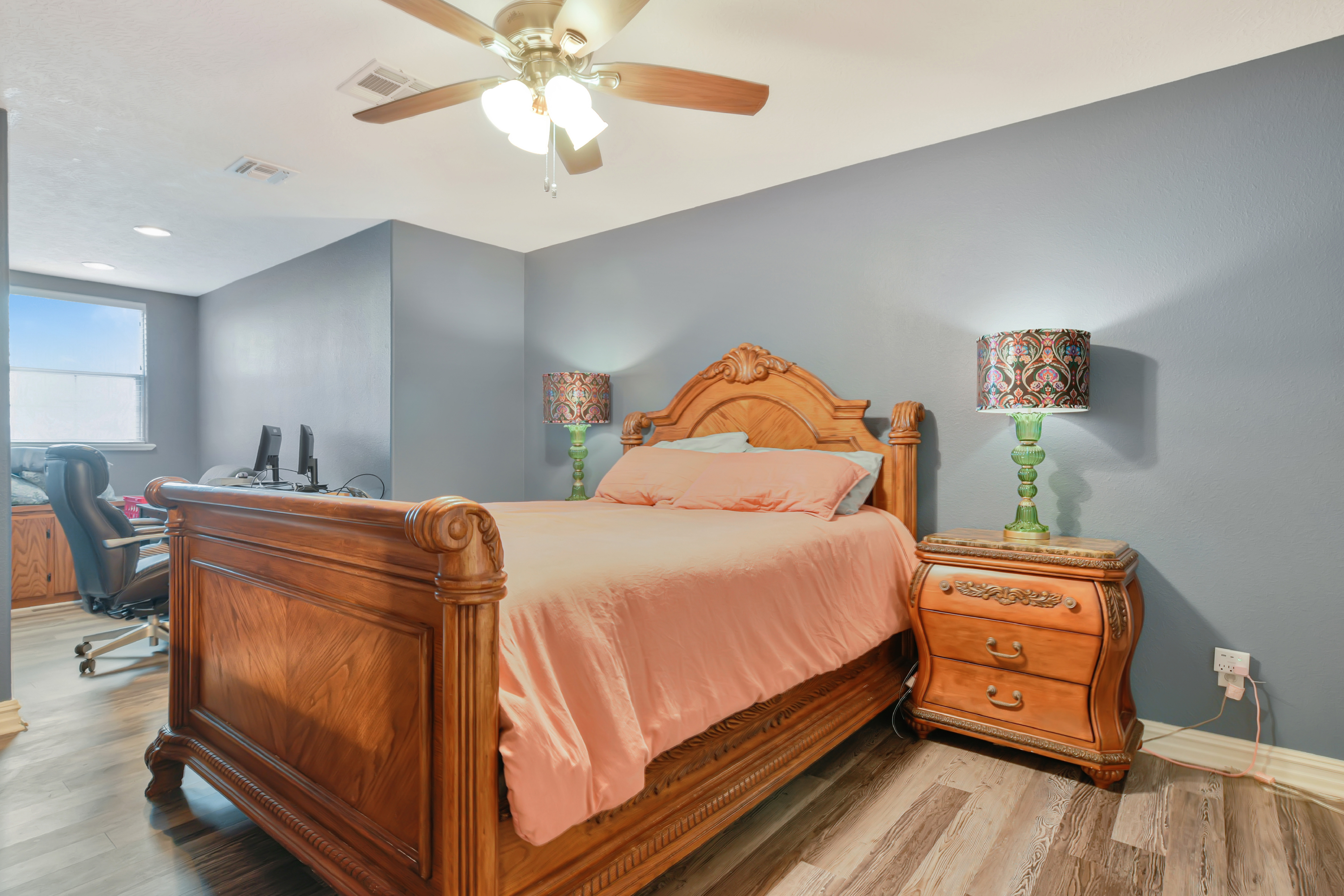 Westlake, Louisiana, 70669, United States, 4 Bedrooms Bedrooms, ,3 BathroomsBathrooms,Residential,For Sale,2001563