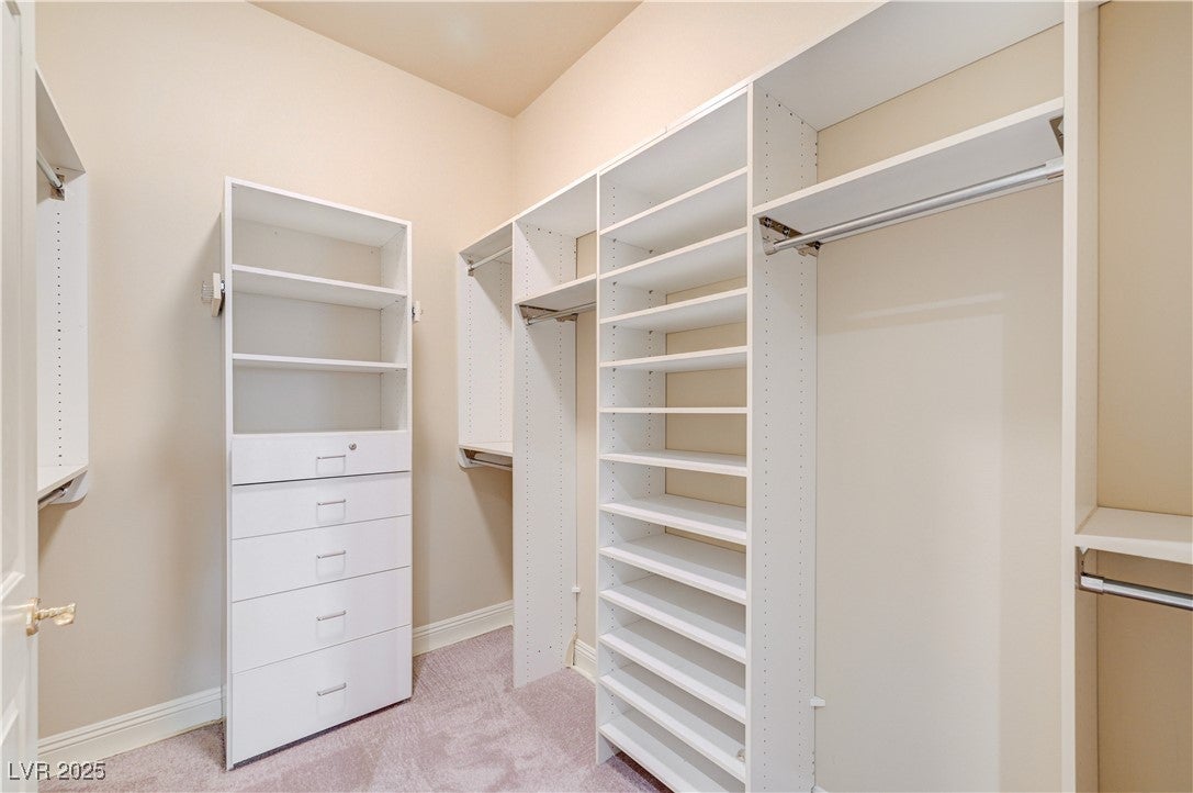 Las Vegas, Nevada, 89117, United States, 4 Bedrooms Bedrooms, ,5 BathroomsBathrooms,Residential,For Sale,2005418