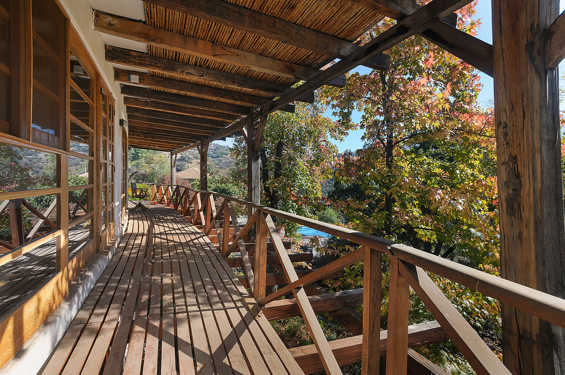  Beautiful Home Surrounded by Nature with Stunning Views - 物件實景