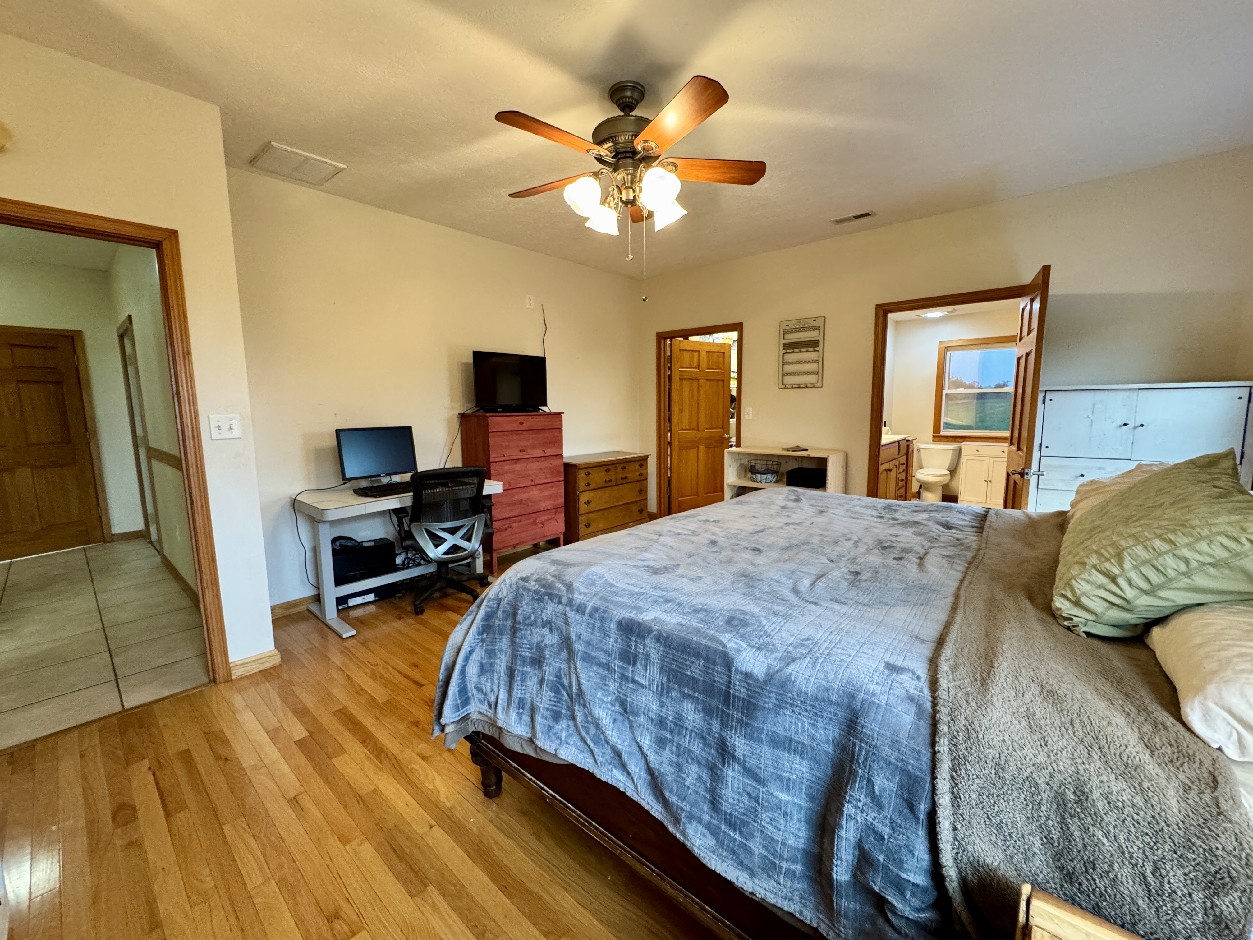 Hillsboro, Kentucky, 41049, United States, 3 Bedrooms Bedrooms, ,3 BathroomsBathrooms,Residential,For Sale,1984101