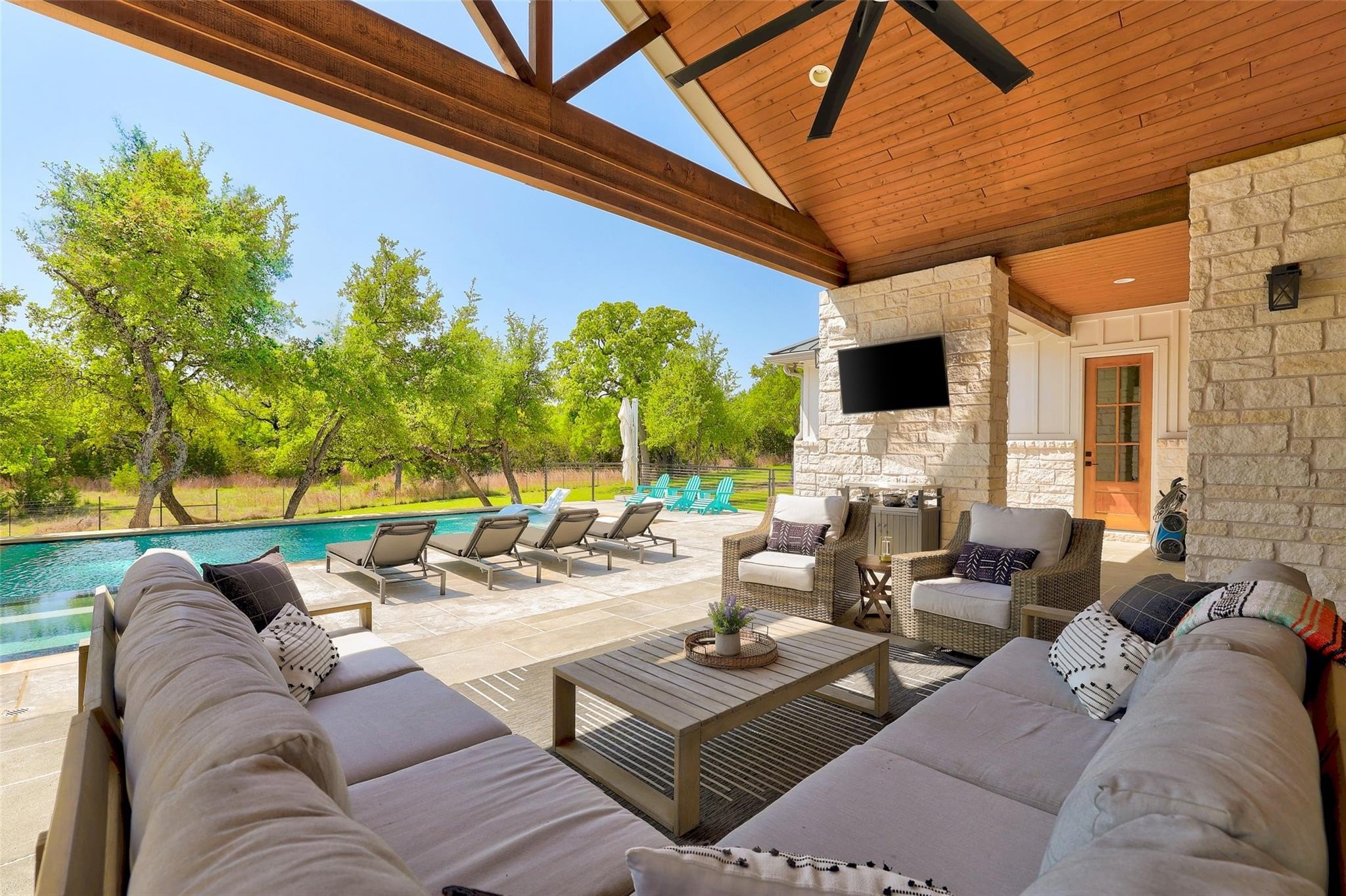 Georgetown, Texas, 78633, United States, 4 Bedrooms Bedrooms, ,5 BathroomsBathrooms,Residential,For Sale,1798285